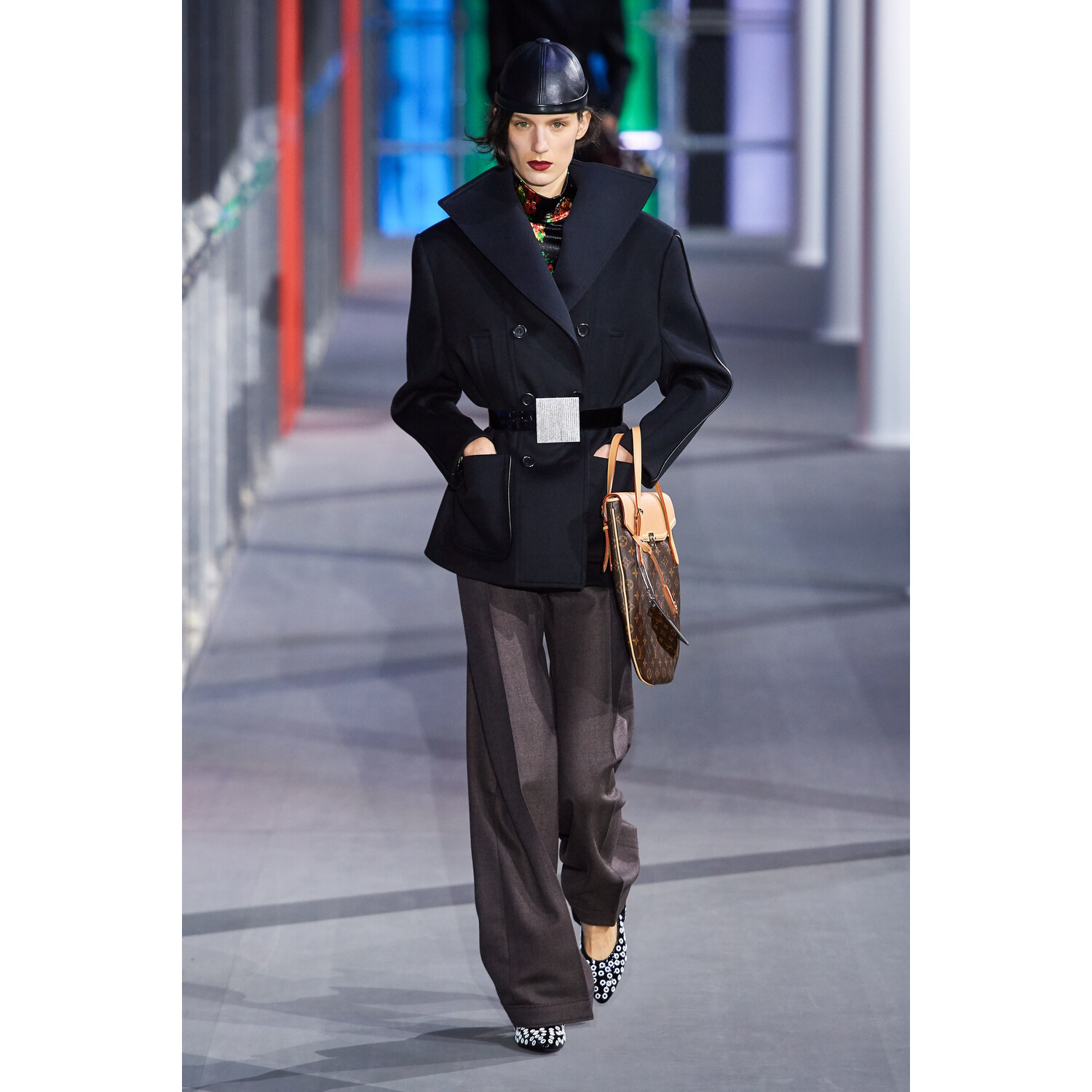 Фото Louis Vuitton Fall 2019 Ready-to-Wear / Louis Vuitton осень 2019 / Неделя моды: Париж