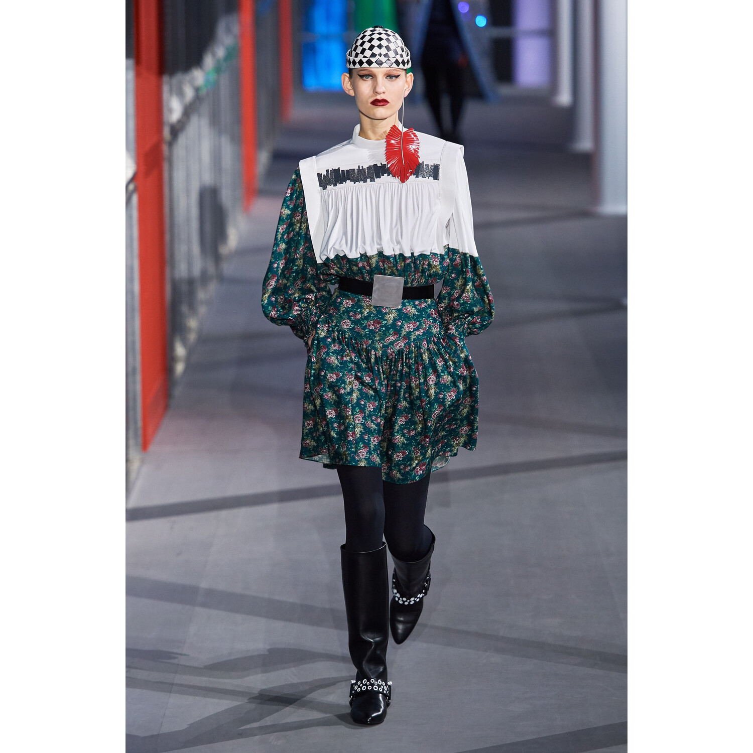 Фото Louis Vuitton Fall 2019 Ready-to-Wear / Louis Vuitton осень 2019 / Неделя моды: Париж