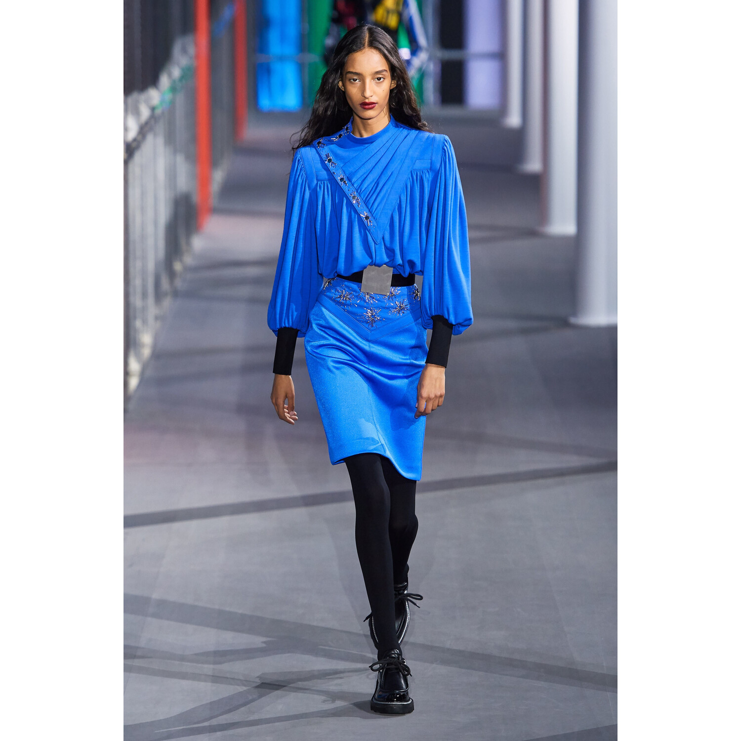 Фото Louis Vuitton Fall 2019 Ready-to-Wear / Louis Vuitton осень 2019 / Неделя моды: Париж