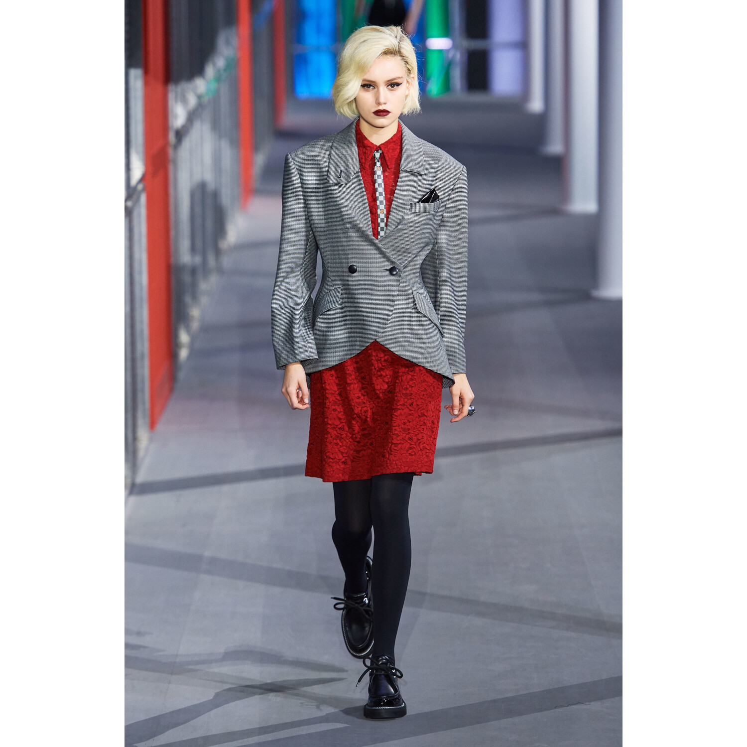 Фото Louis Vuitton Fall 2019 Ready-to-Wear / Louis Vuitton осень 2019 / Неделя моды: Париж