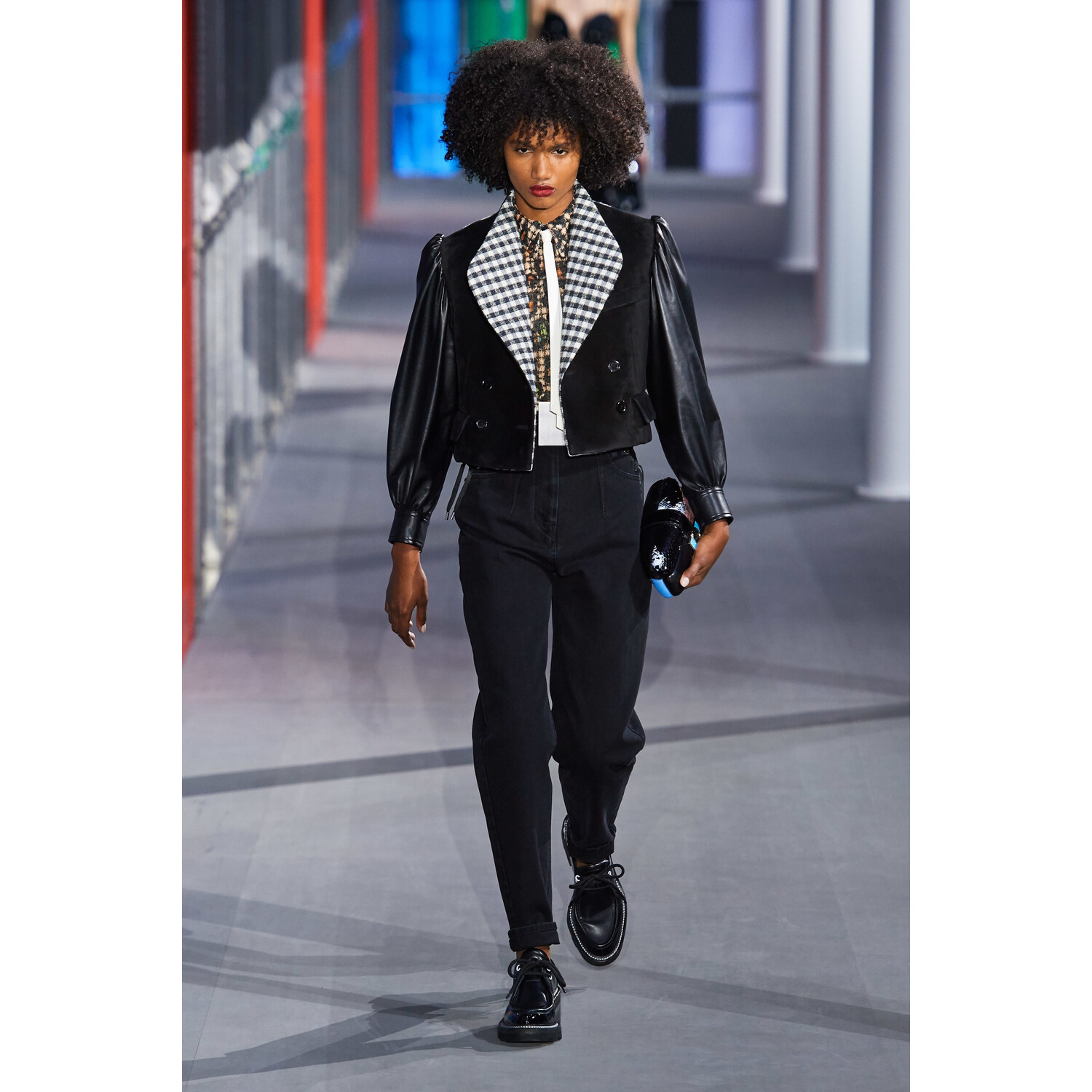 Фото Louis Vuitton Fall 2019 Ready-to-Wear / Louis Vuitton осень 2019 / Неделя моды: Париж