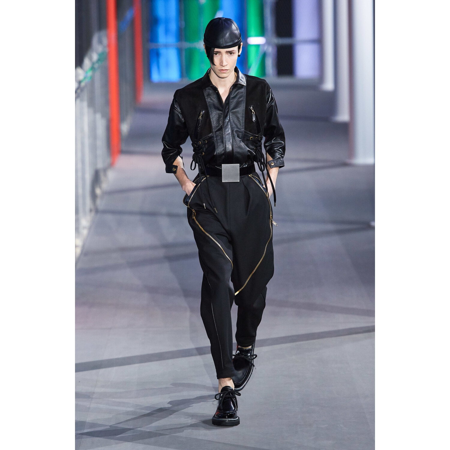 Фото Louis Vuitton Fall 2019 Ready-to-Wear / Louis Vuitton осень 2019 / Неделя моды: Париж