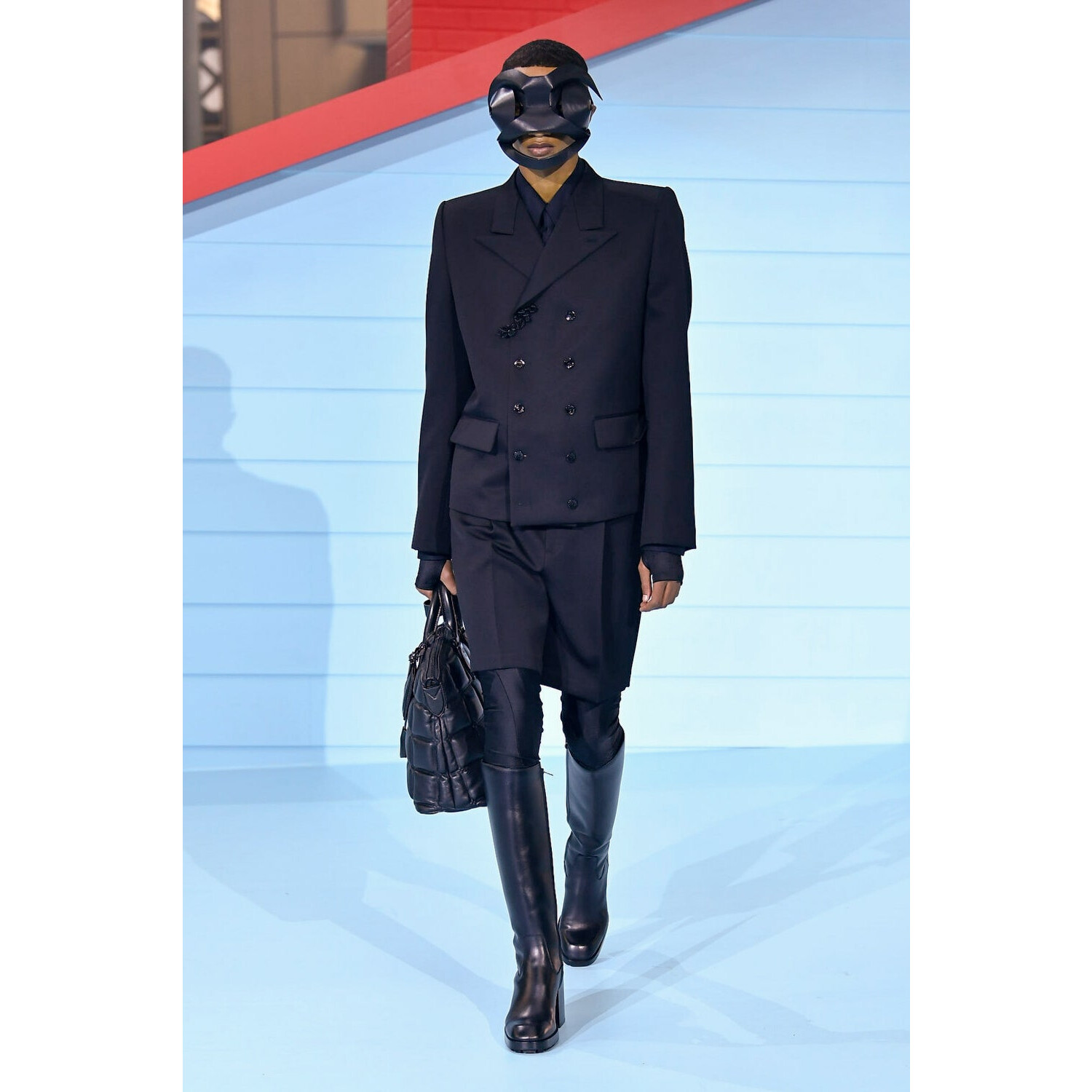 Фото Louis Vuitton Menswear Fall 2022 Collection / Louis Vuitton осень-зима 2022/2023