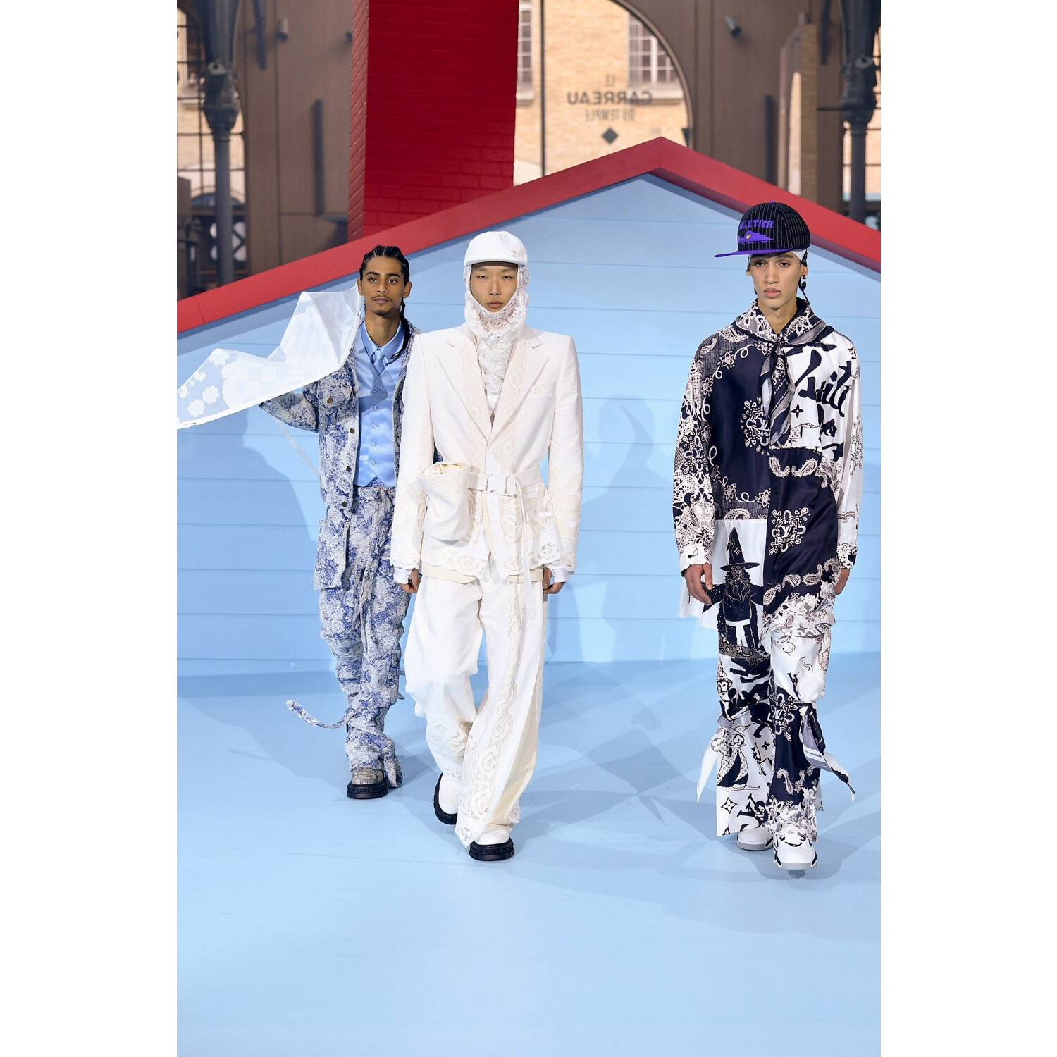Фото Louis Vuitton Menswear Fall 2022 Collection / Louis Vuitton осень-зима 2022/2023