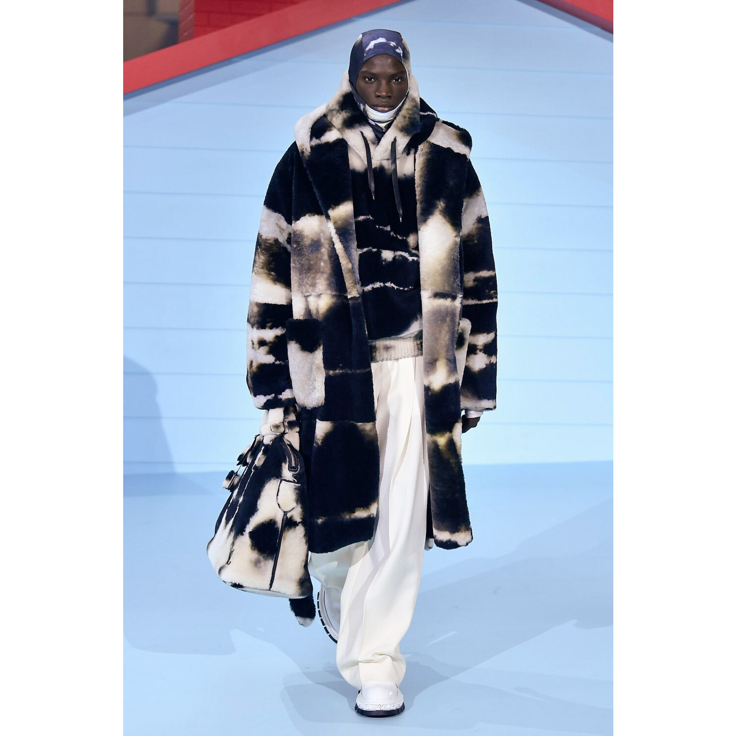 Фото Louis Vuitton Menswear Fall 2022 Collection / Louis Vuitton осень-зима 2022/2023