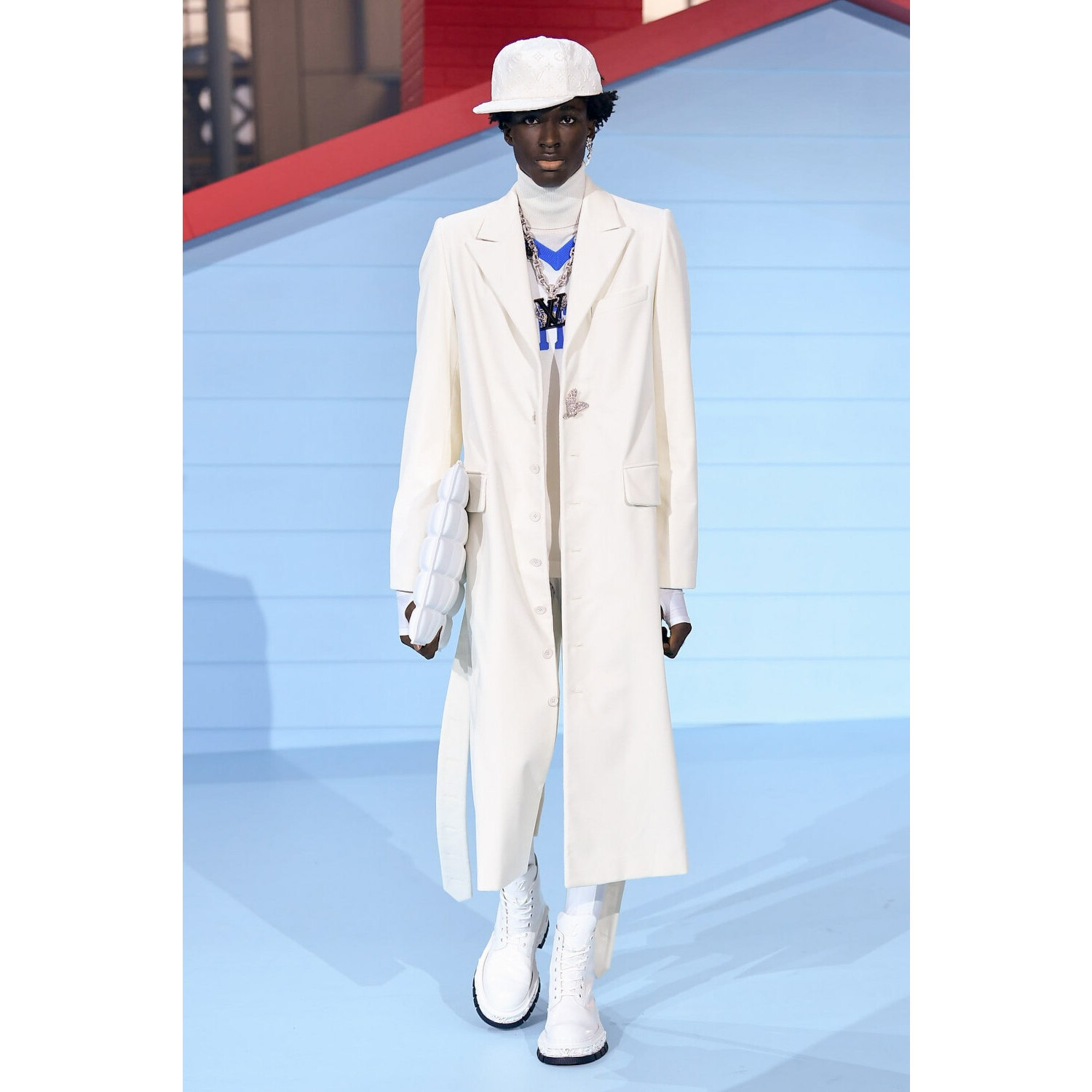 Фото Louis Vuitton Menswear Fall 2022 Collection / Louis Vuitton осень-зима 2022/2023