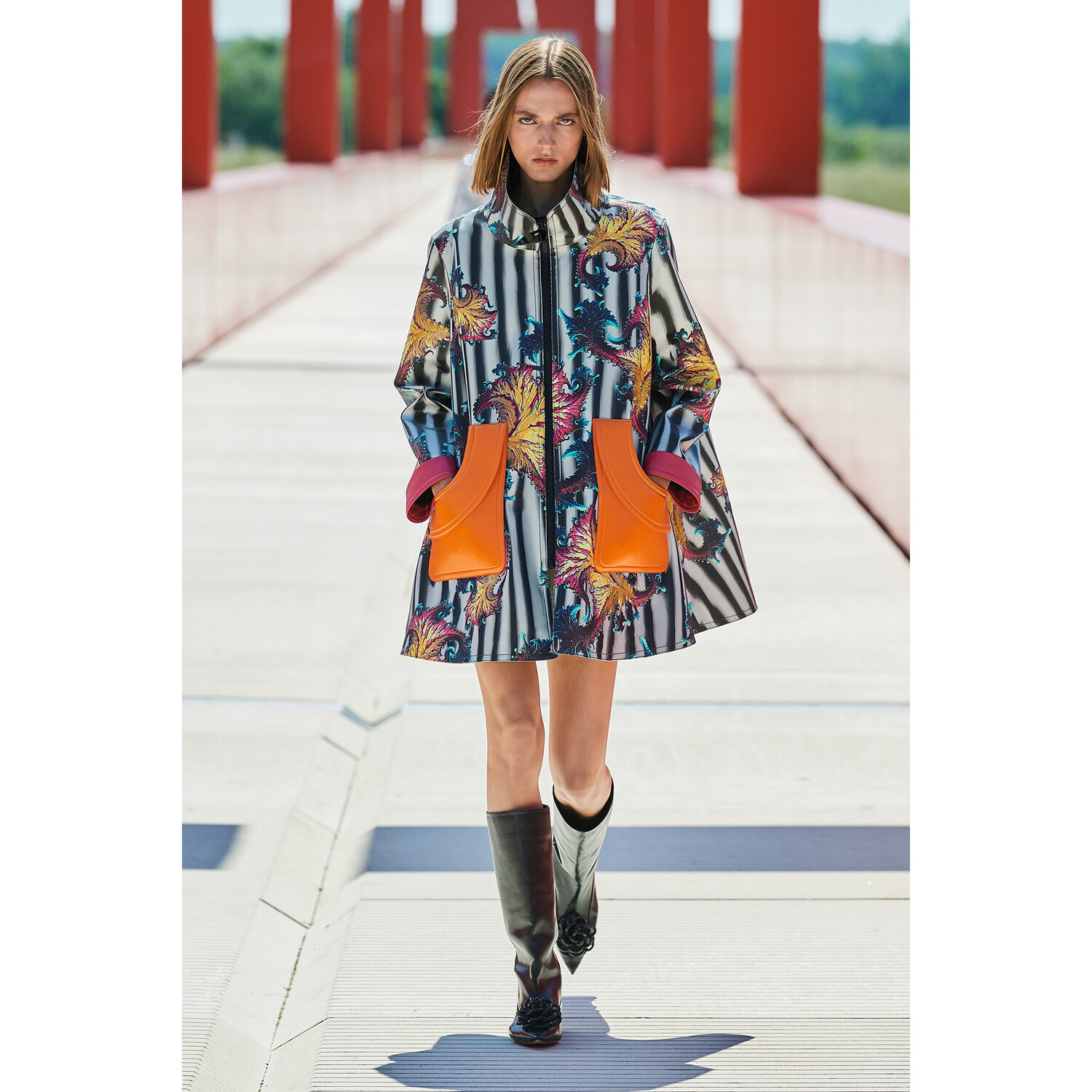 Фото Louis Vuitton Resort 2022 / Louis Vuitton курорт 2022