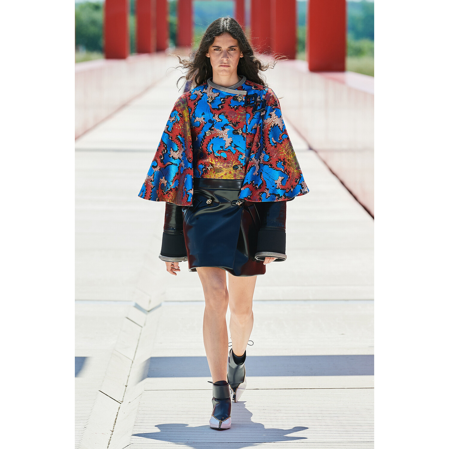 Фото Louis Vuitton Resort 2022 / Louis Vuitton курорт 2022