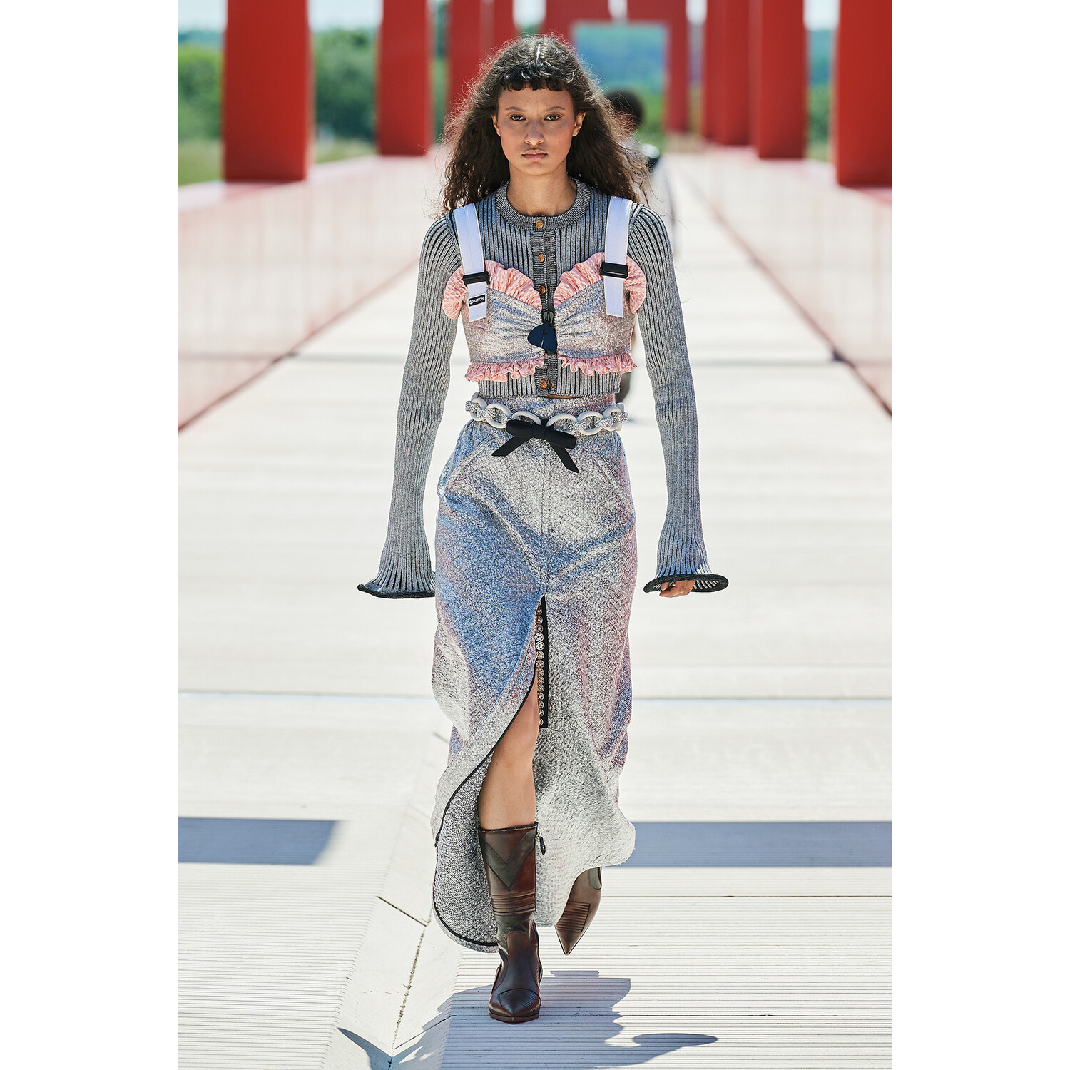 Фото Louis Vuitton Resort 2022 / Louis Vuitton курорт 2022