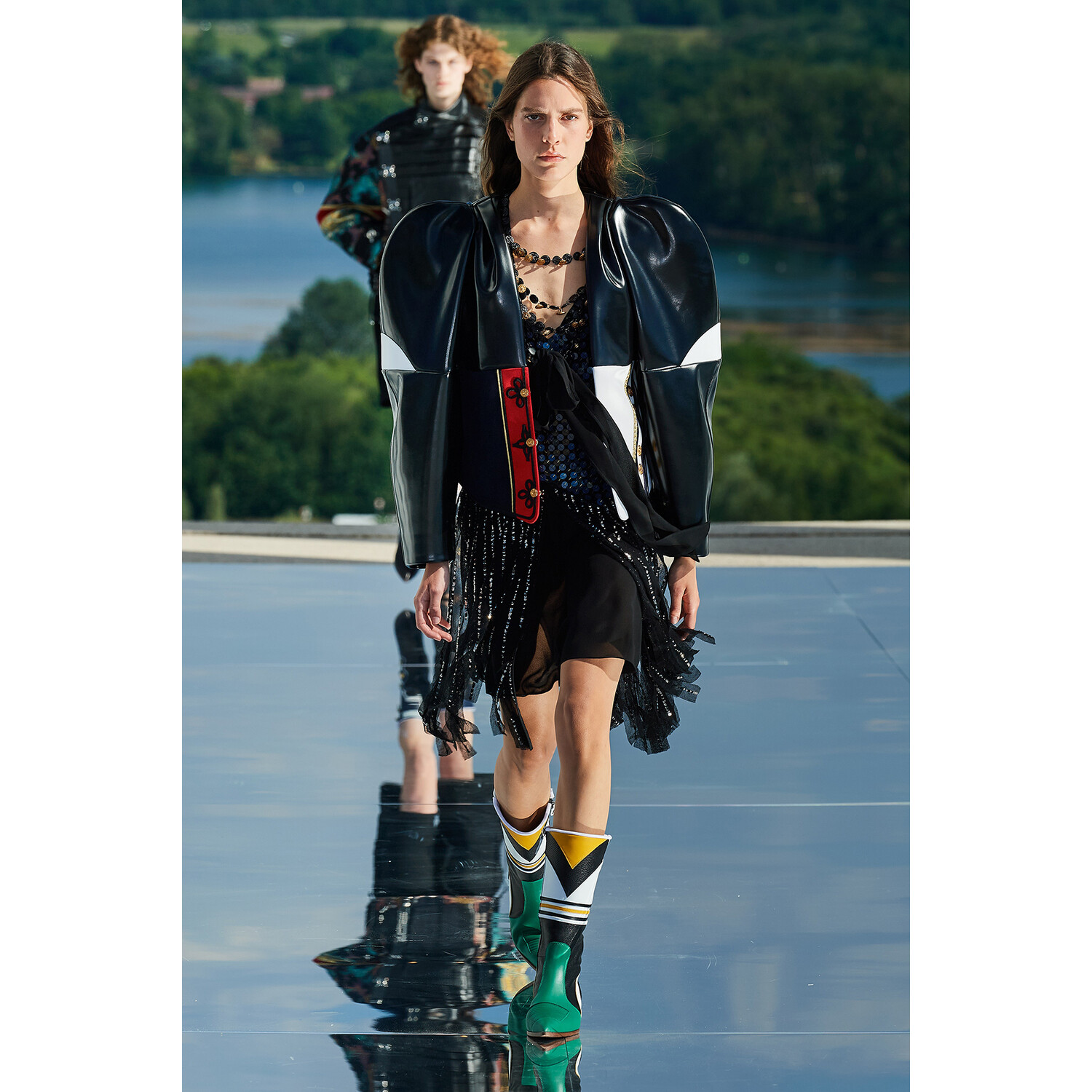Фото Louis Vuitton Resort 2022 / Louis Vuitton курорт 2022