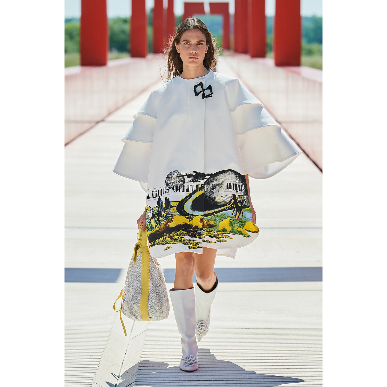 Фото Louis Vuitton Resort 2022 / Louis Vuitton курорт 2022