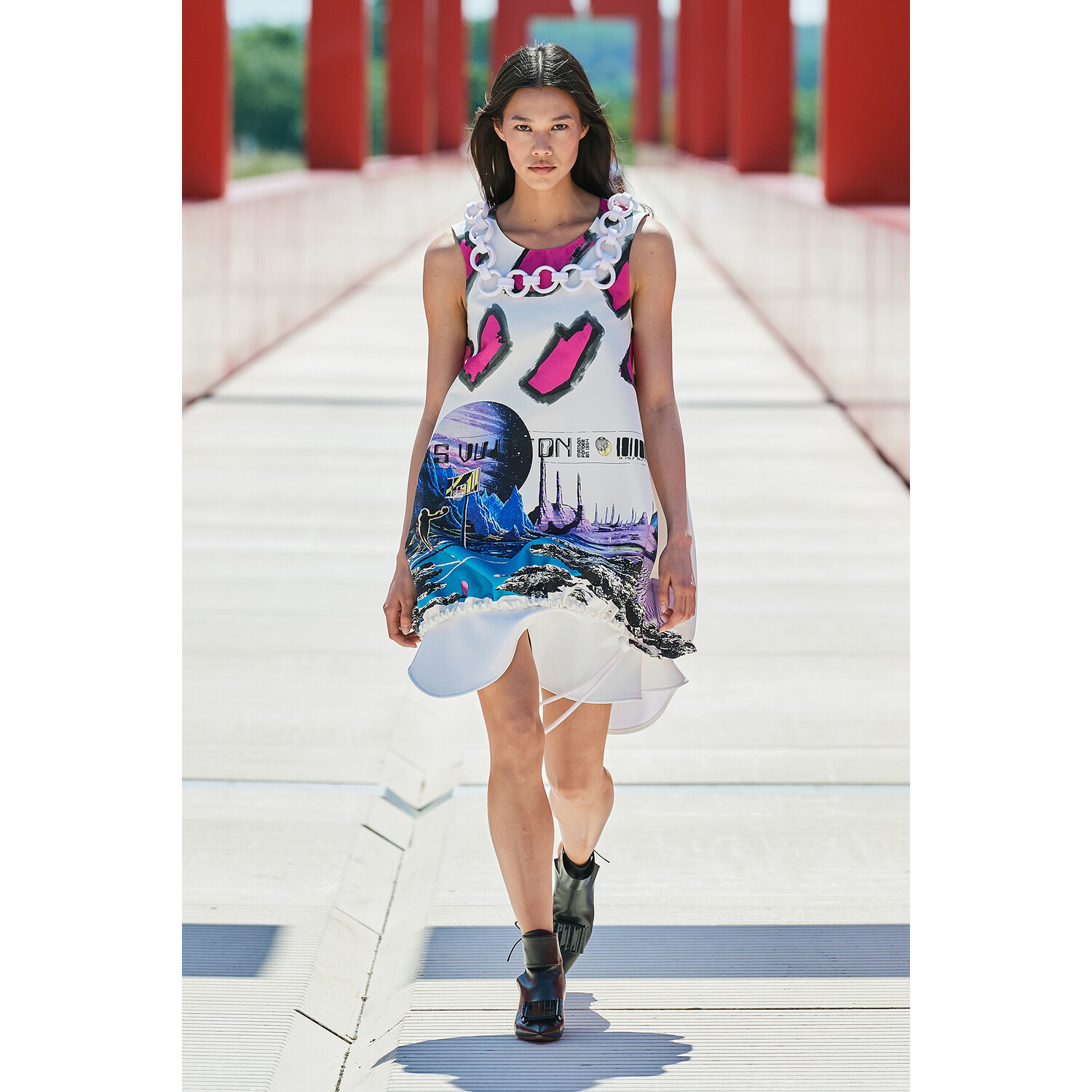 Фото Louis Vuitton Resort 2022 / Louis Vuitton курорт 2022