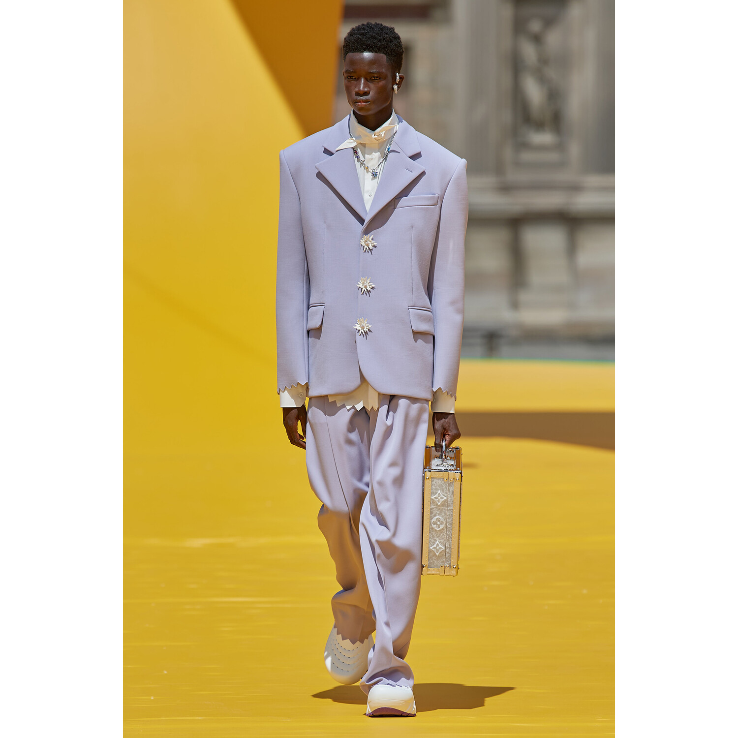 Фото Мужская коллекция Louis Vuitton весна-лето 2023 | Louis Vuitton Menswear Spring 2023