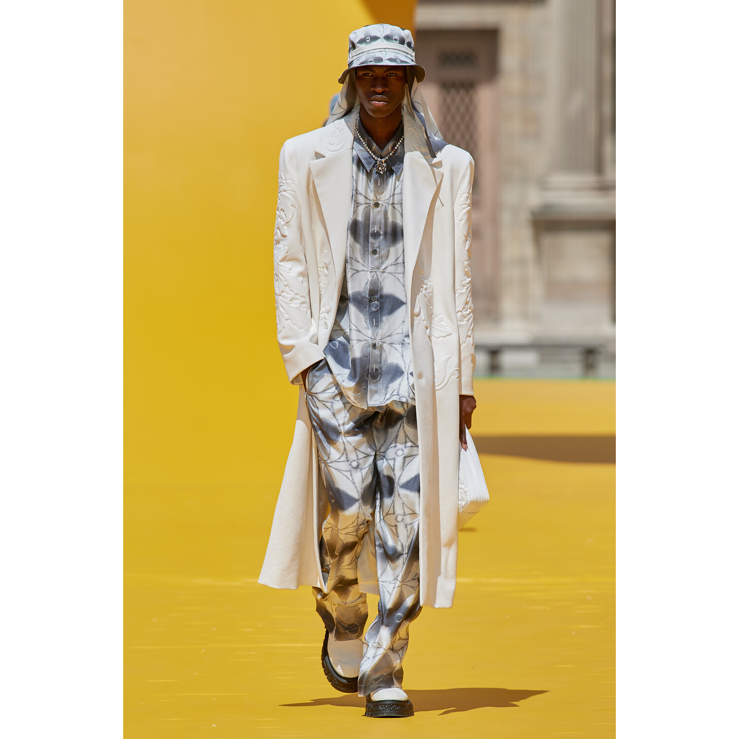 Фото Мужская коллекция Louis Vuitton весна-лето 2023 | Louis Vuitton Menswear Spring 2023