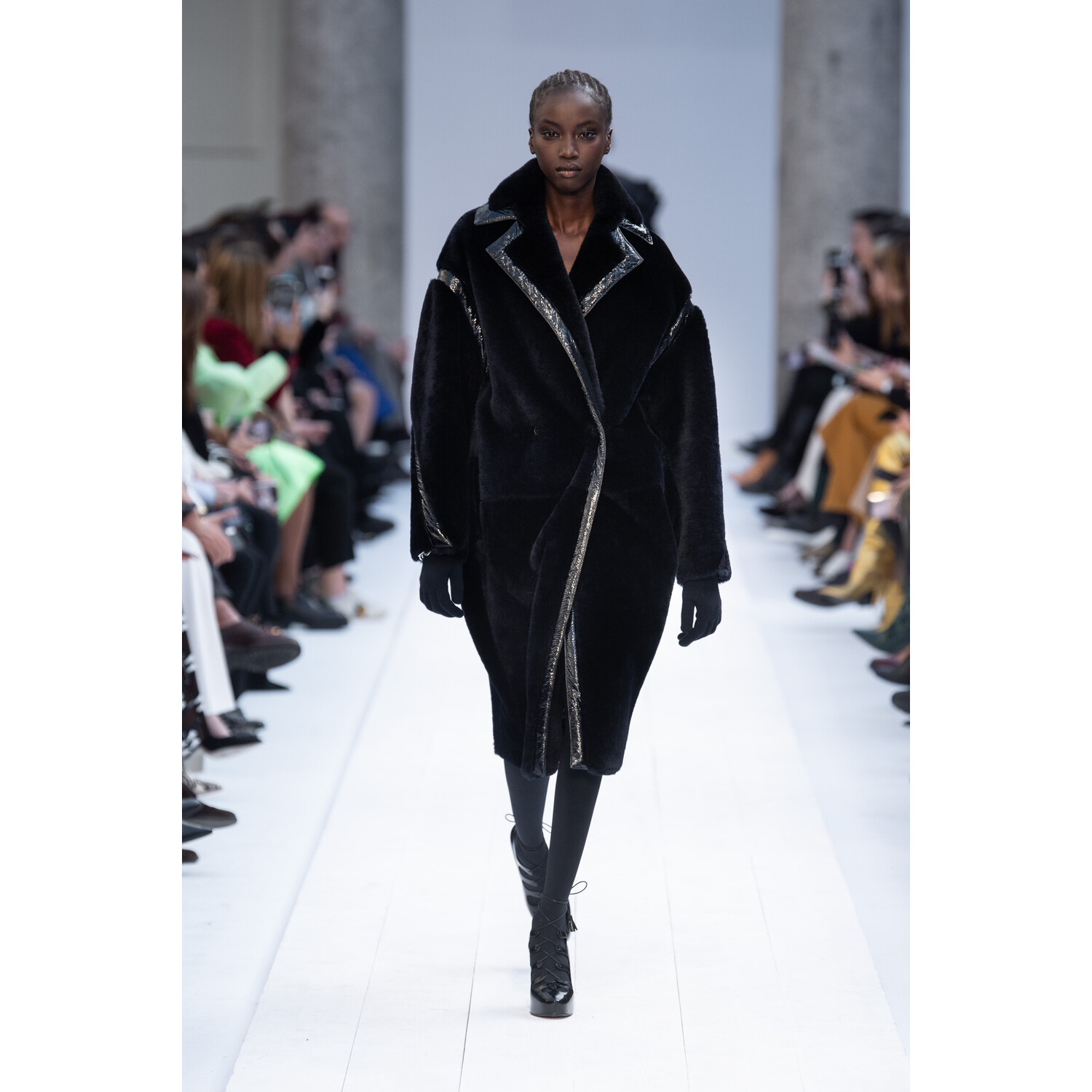 Фото Max Mara Fall 2020 Ready-to-Wear / Макс Мара осень 2019 / Неделя моды: Милан