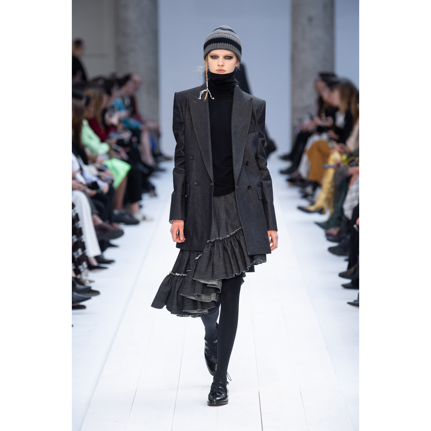 Фото Max Mara Fall 2020 Ready-to-Wear / Макс Мара осень 2019 / Неделя моды: Милан