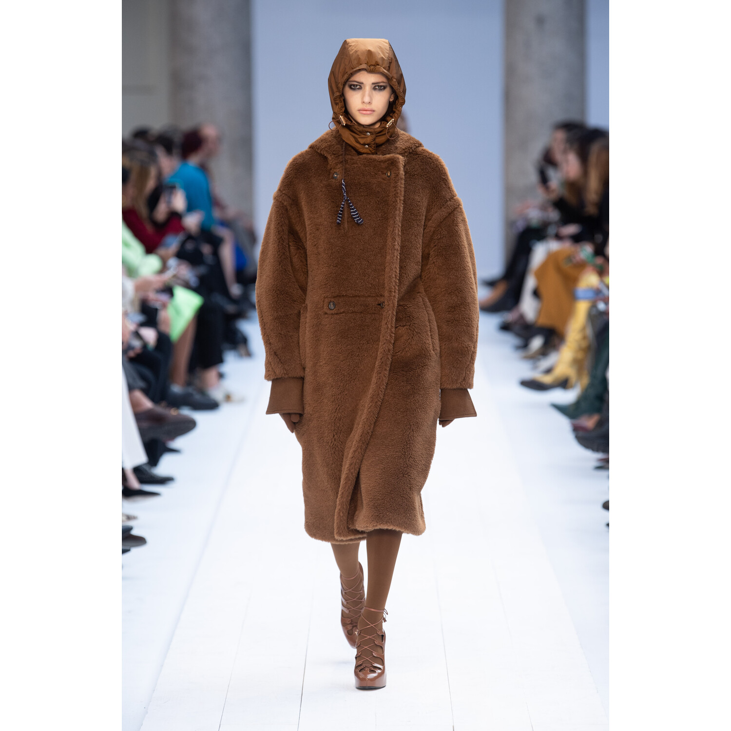 Фото Max Mara Fall 2020 Ready-to-Wear / Макс Мара осень 2019 / Неделя моды: Милан