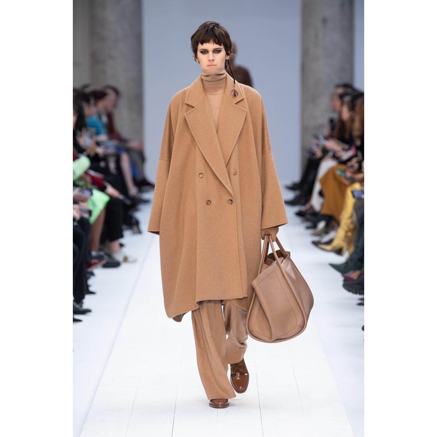 Фото Max Mara Fall 2020 Ready-to-Wear / Макс Мара осень 2019 / Неделя моды: Милан