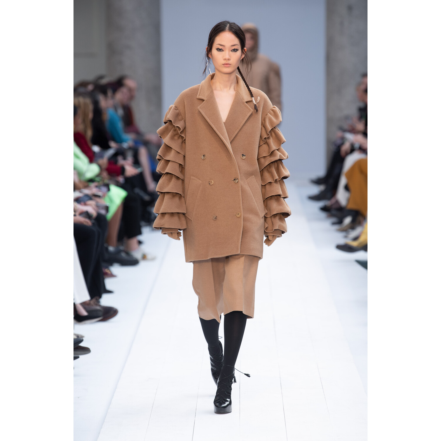 Фото Max Mara Fall 2020 Ready-to-Wear / Макс Мара осень 2019 / Неделя моды: Милан