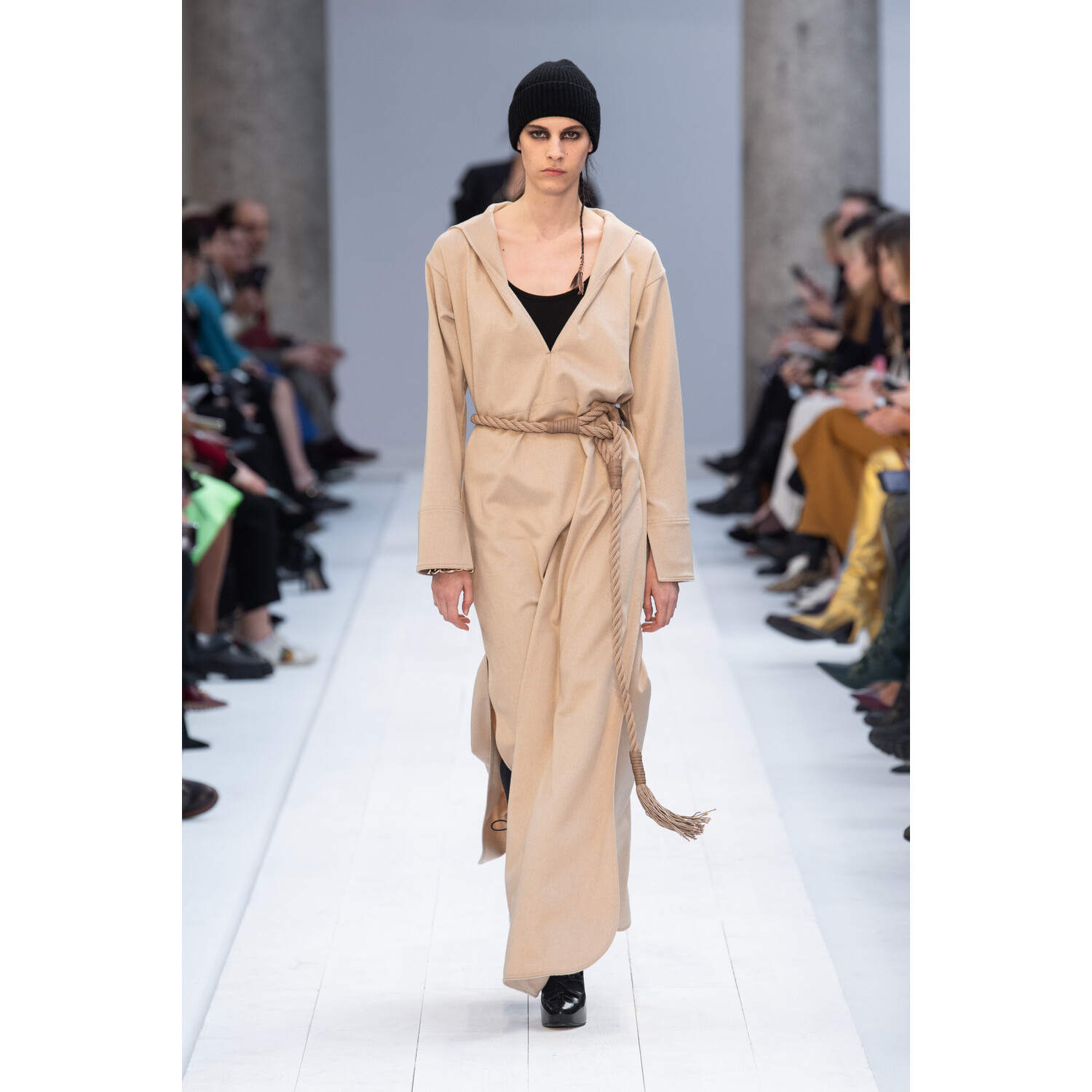 Фото Max Mara Fall 2020 Ready-to-Wear / Макс Мара осень 2019 / Неделя моды: Милан