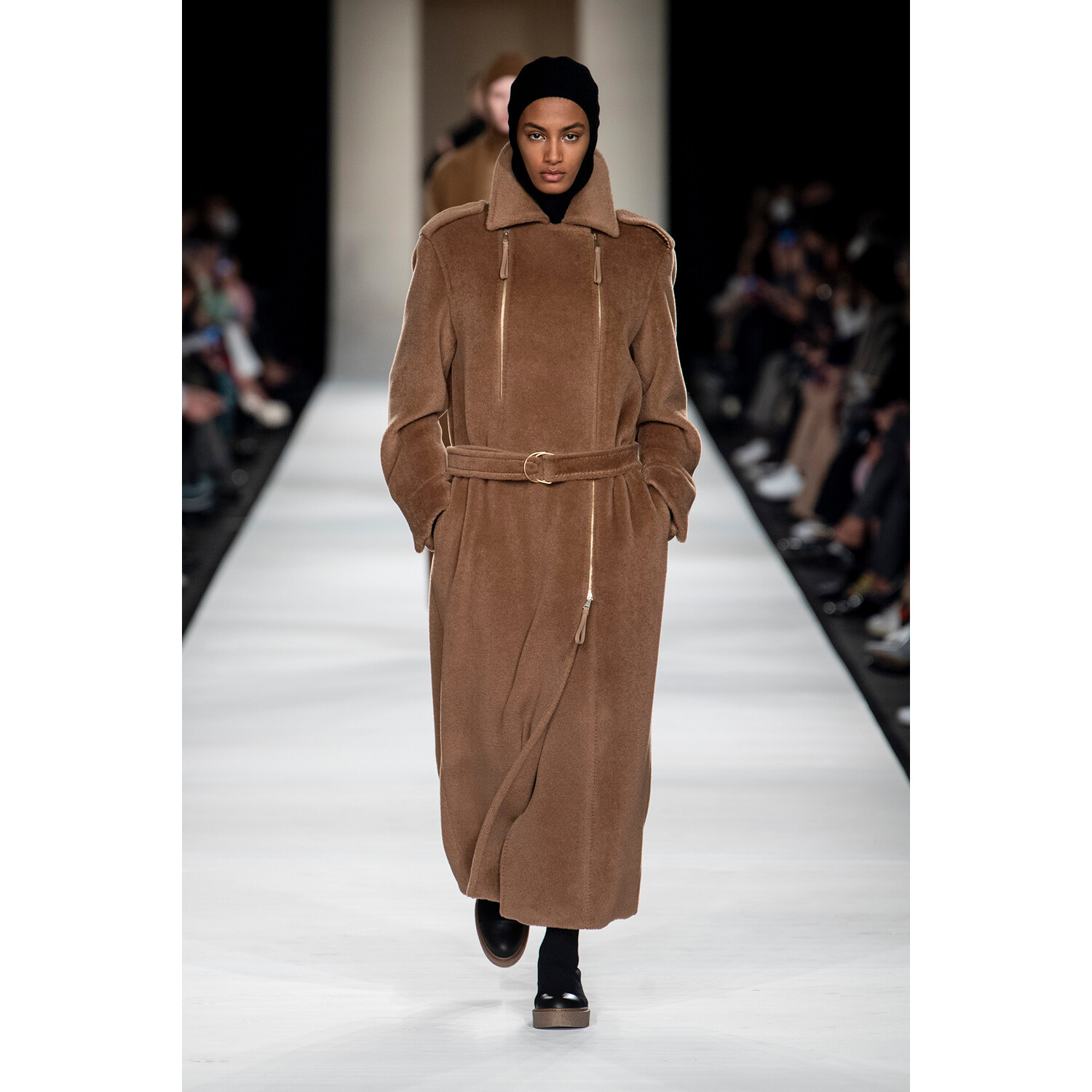 Фото Max Mara Fall 2022 Collection / Max Mara осень-зима 2022
