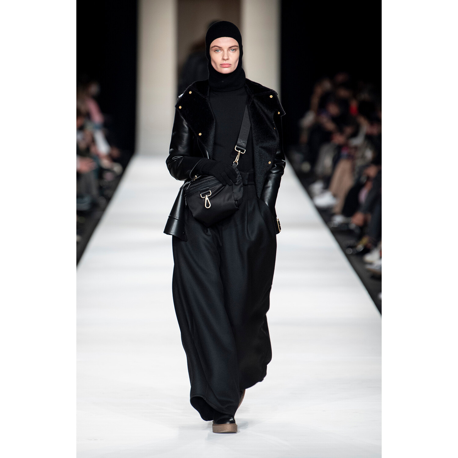 Фото Max Mara Fall 2022 Collection / Max Mara осень-зима 2022