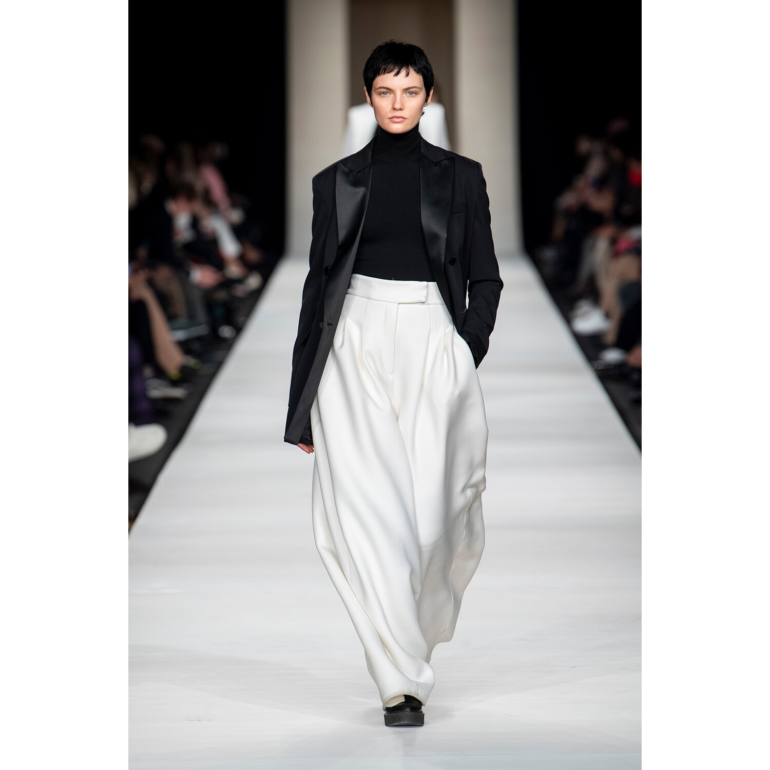 Фото Max Mara Fall 2022 Collection / Max Mara осень-зима 2022
