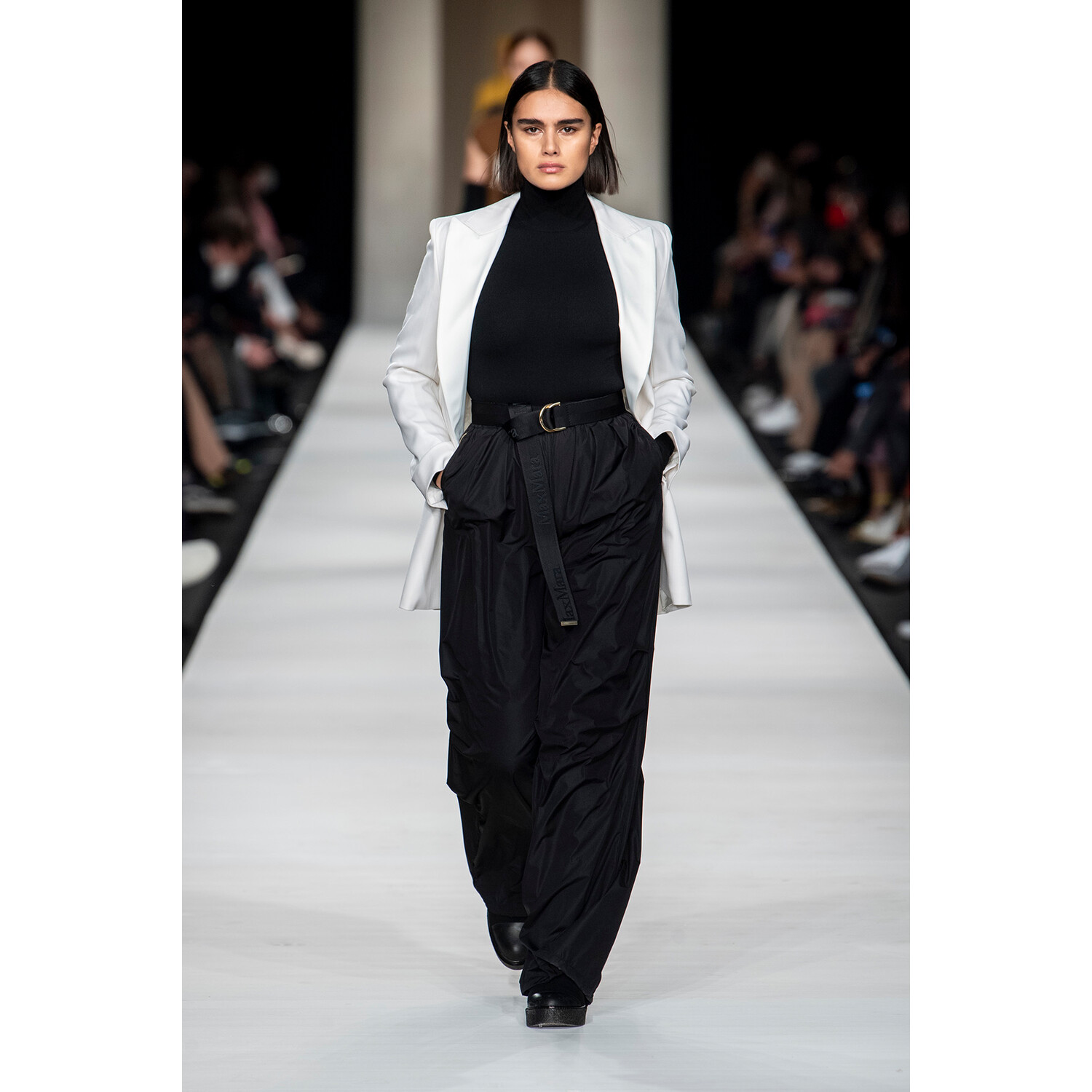 Фото Max Mara Fall 2022 Collection / Max Mara осень-зима 2022