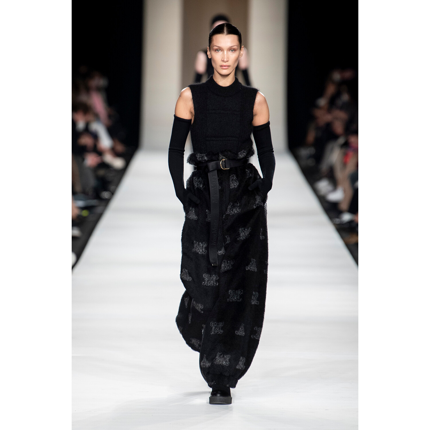 Фото Max Mara Fall 2022 Collection / Max Mara осень-зима 2022
