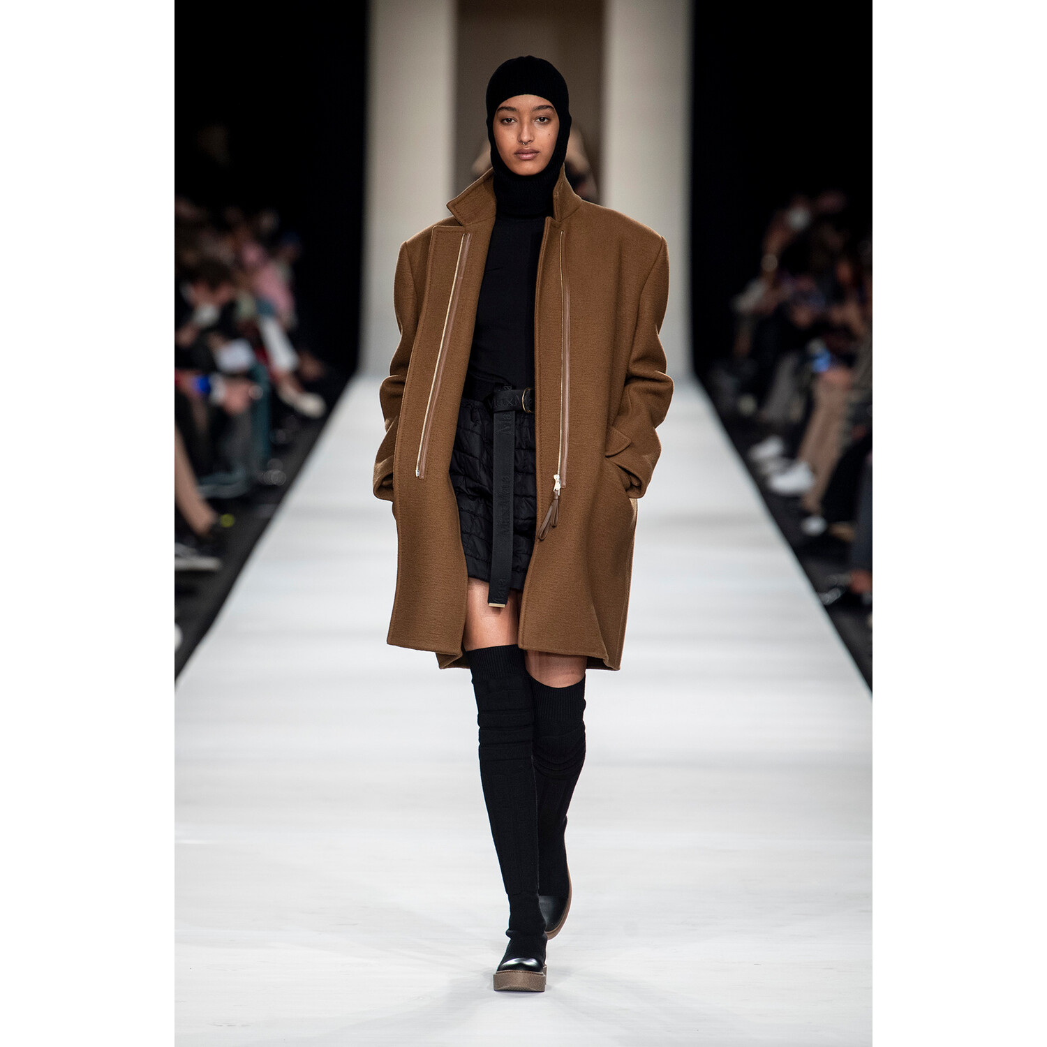Фото Max Mara Fall 2022 Collection / Max Mara осень-зима 2022