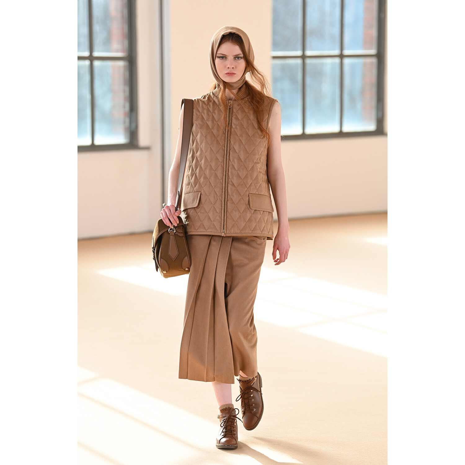 Фото Max Mara Fall-Winter 2021 Menswear Collection / Коллекция Max Mara осень-зима 2021