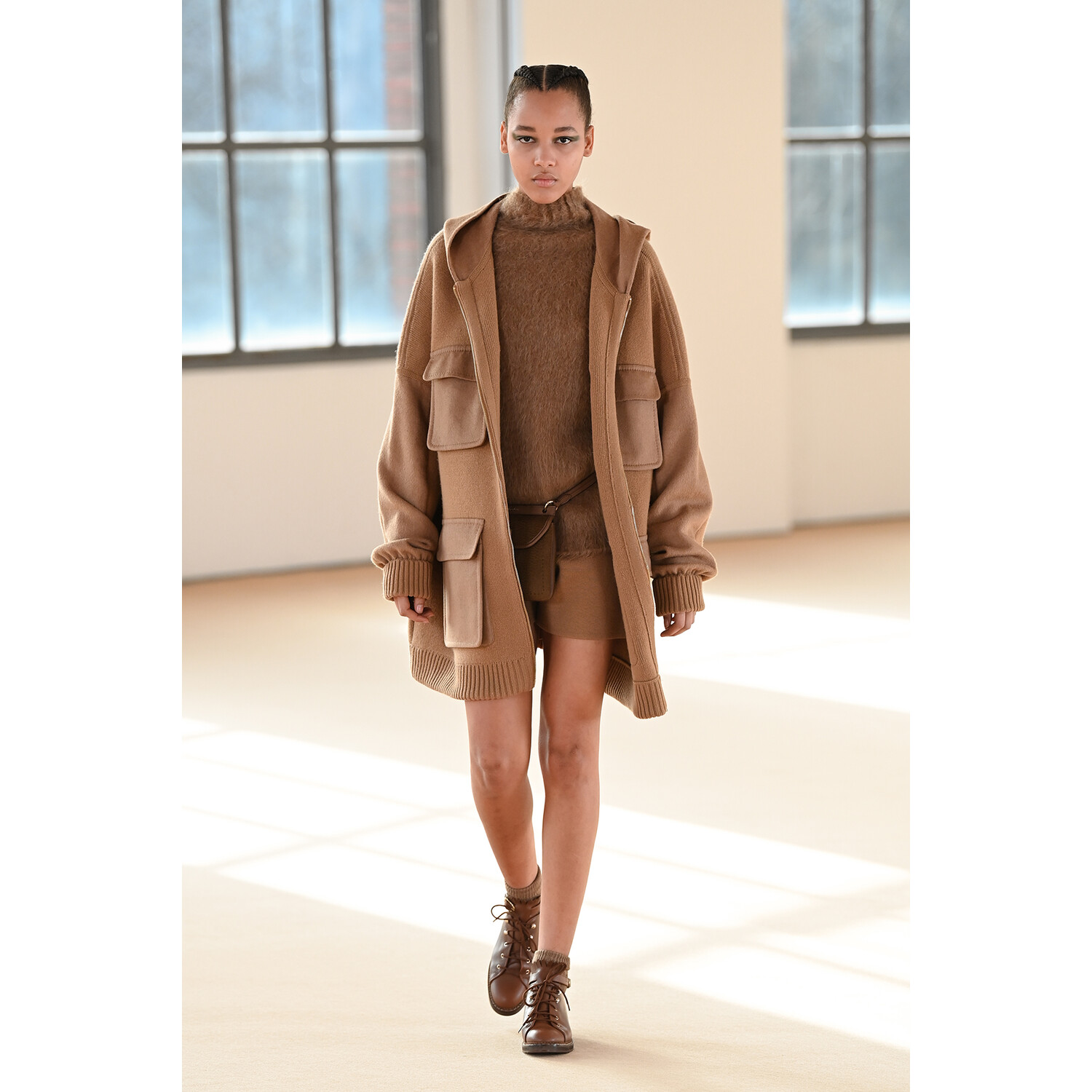 Фото Max Mara Fall-Winter 2021 Menswear Collection / Коллекция Max Mara осень-зима 2021