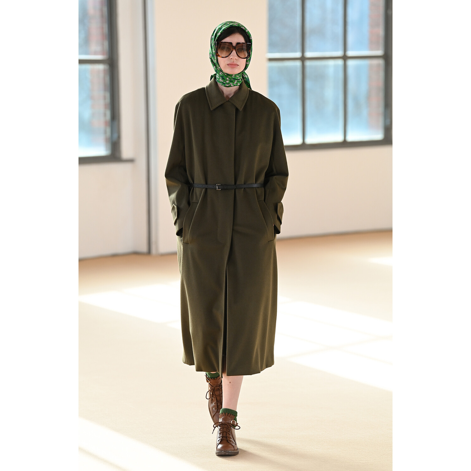 Фото Max Mara Fall-Winter 2021 Menswear Collection / Коллекция Max Mara осень-зима 2021