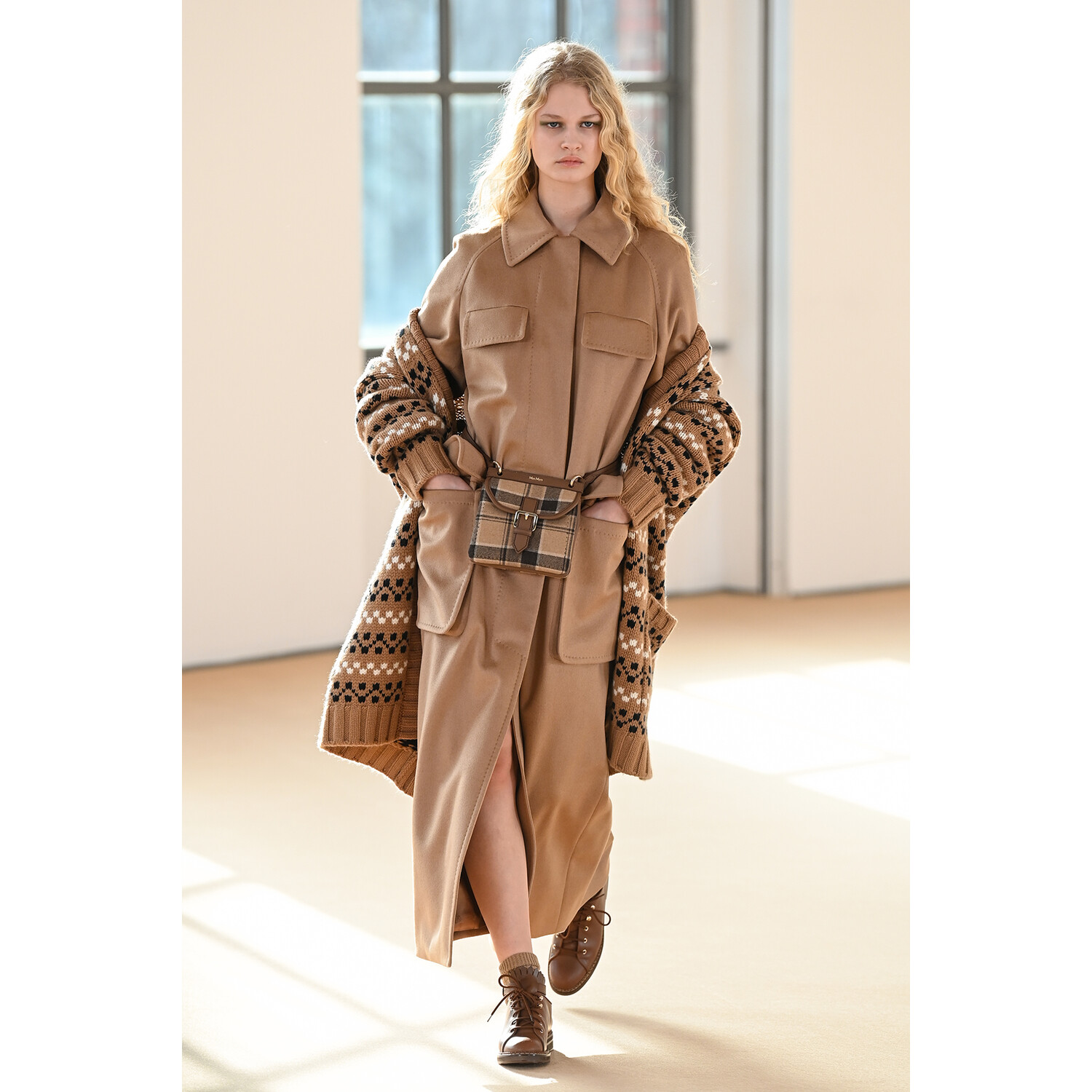 Фото Max Mara Fall-Winter 2021 Menswear Collection / Коллекция Max Mara осень-зима 2021