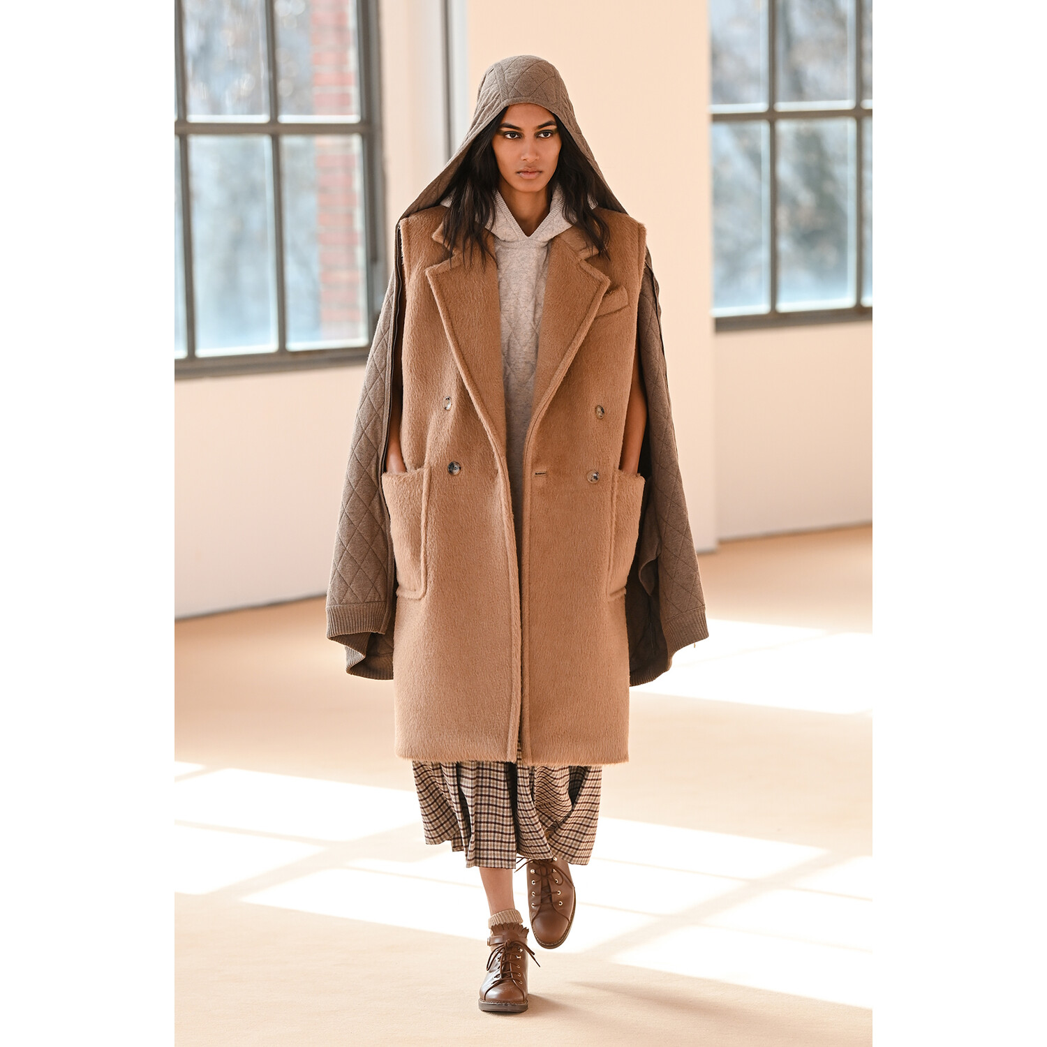 Фото Max Mara Fall-Winter 2021 Menswear Collection / Коллекция Max Mara осень-зима 2021