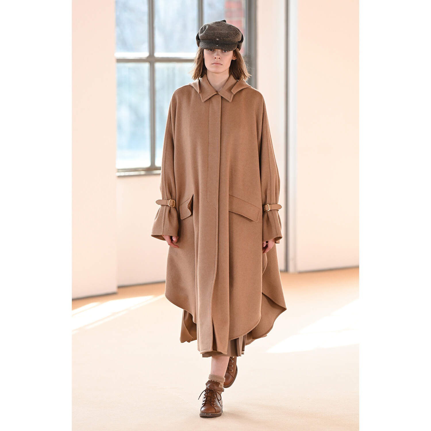 Фото Max Mara Fall-Winter 2021 Menswear Collection / Коллекция Max Mara осень-зима 2021