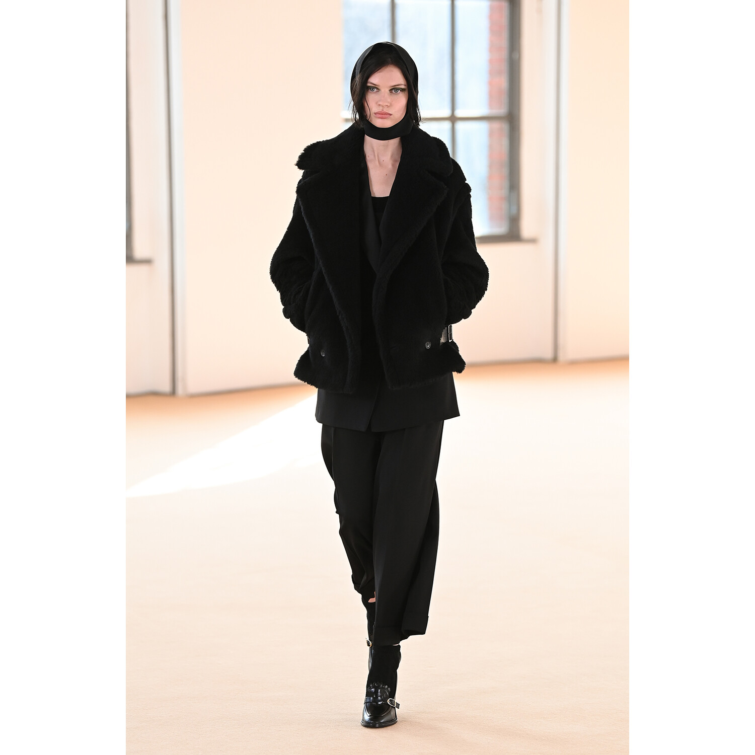 Фото Max Mara Fall-Winter 2021 Menswear Collection / Коллекция Max Mara осень-зима 2021