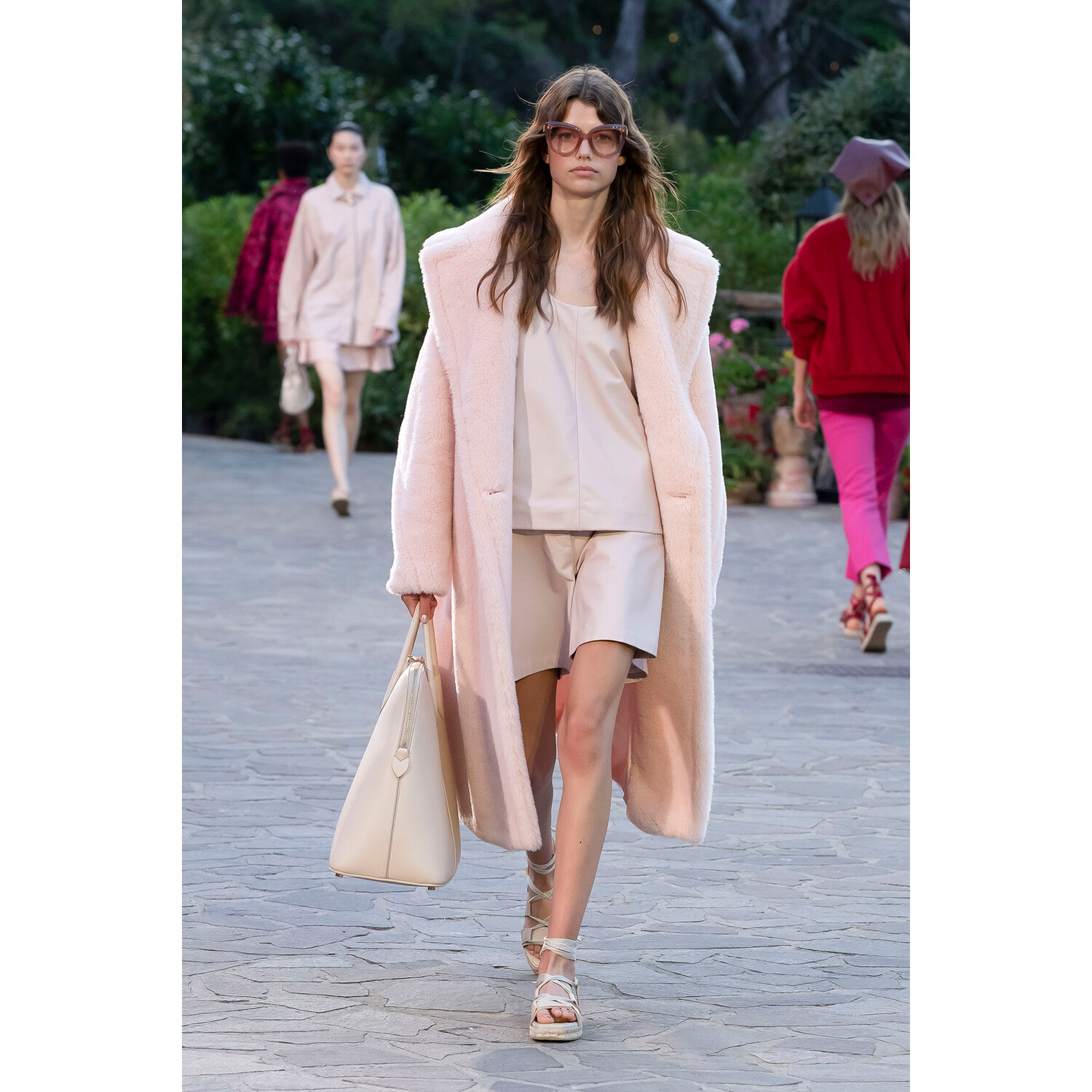 Фото Max Mara Resort 2022 / Max Mara курорт 2022