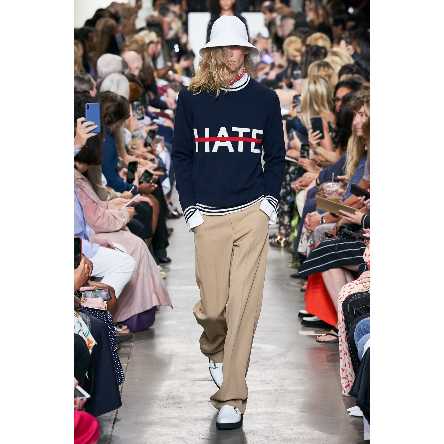 Фото Michael Kors Collection Spring 2020 / Michael Kors Collectionвесна-лето 2020 / Неделя моды: Нью-Йорк