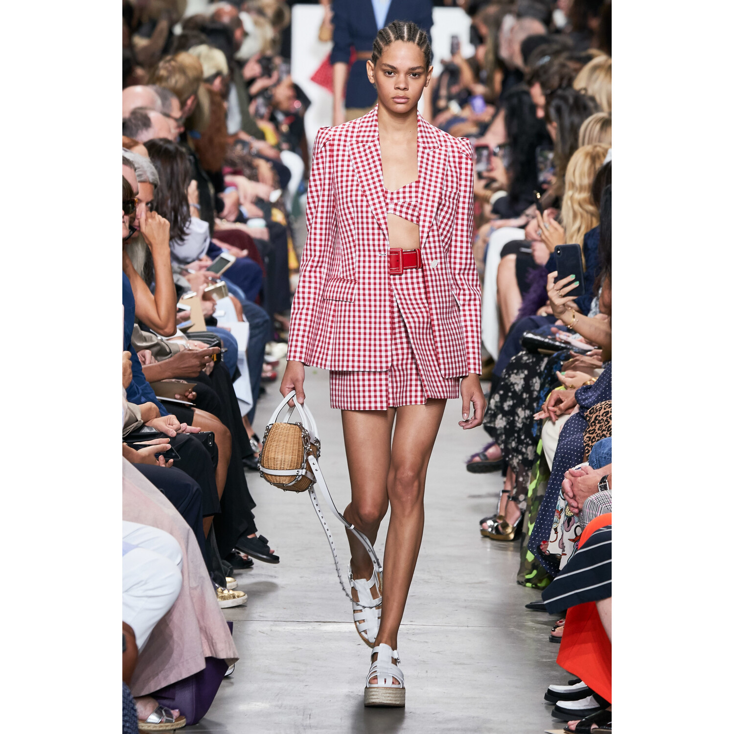 Фото Michael Kors Collection Spring 2020 / Michael Kors Collectionвесна-лето 2020 / Неделя моды: Нью-Йорк