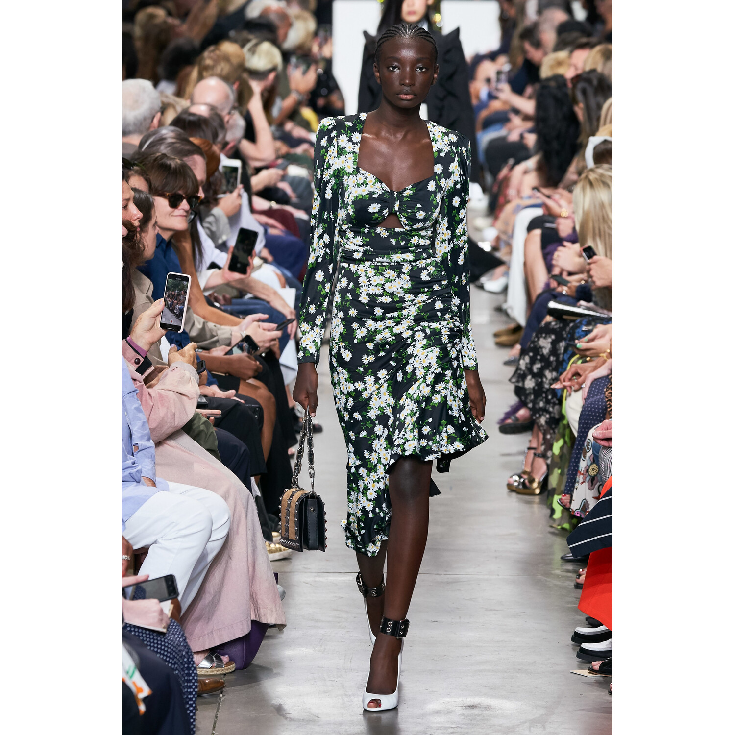 Фото Michael Kors Collection Spring 2020 / Michael Kors Collectionвесна-лето 2020 / Неделя моды: Нью-Йорк