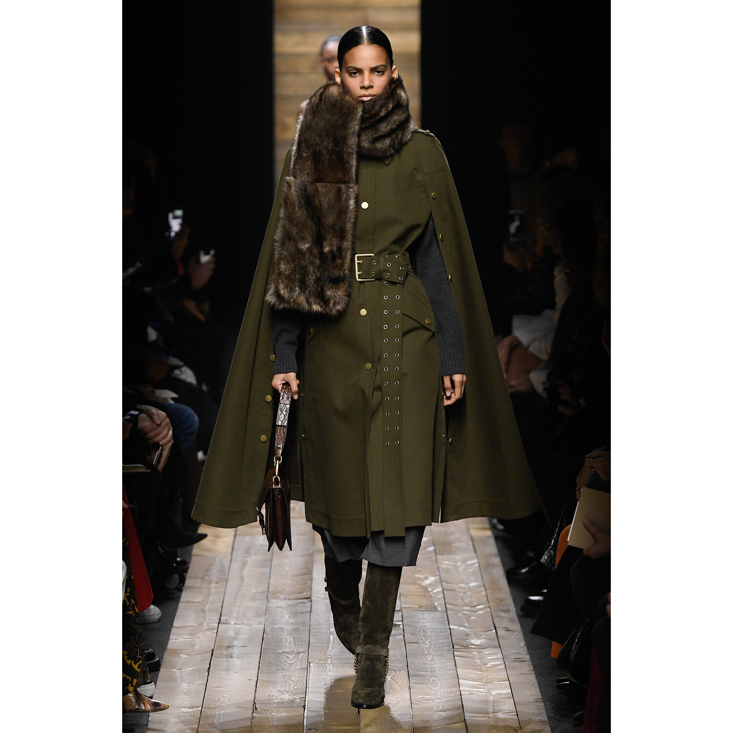 Фото Michael Kors Collection Fall 2020 Ready-to-Wear / Майкл Корс осень 2020 / Неделя моды: Нью-Йорк
