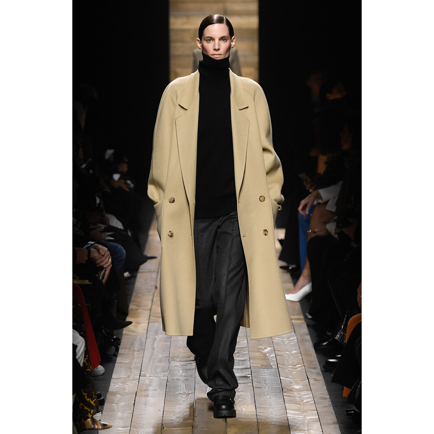 Фото Michael Kors Collection Fall 2020 Ready-to-Wear / Майкл Корс осень 2020 / Неделя моды: Нью-Йорк