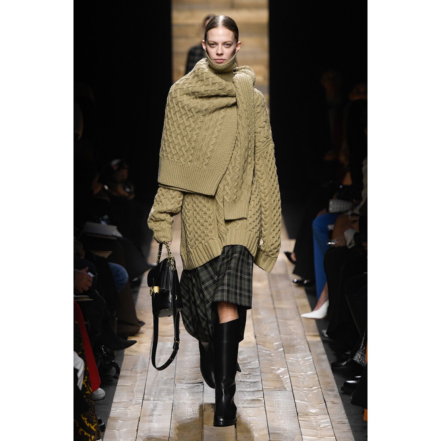 Фото Michael Kors Collection Fall 2020 Ready-to-Wear / Майкл Корс осень 2020 / Неделя моды: Нью-Йорк