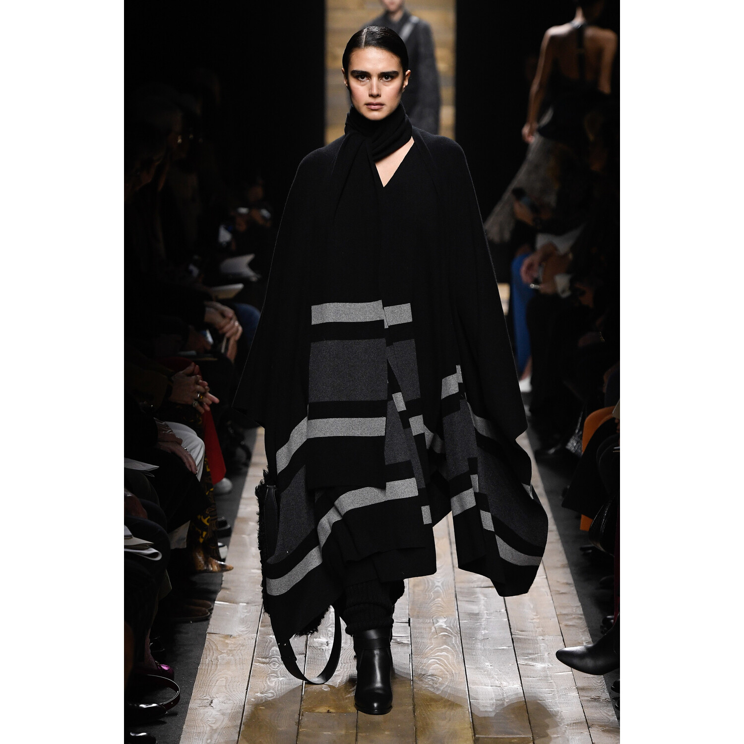Фото Michael Kors Collection Fall 2020 Ready-to-Wear / Майкл Корс осень 2020 / Неделя моды: Нью-Йорк