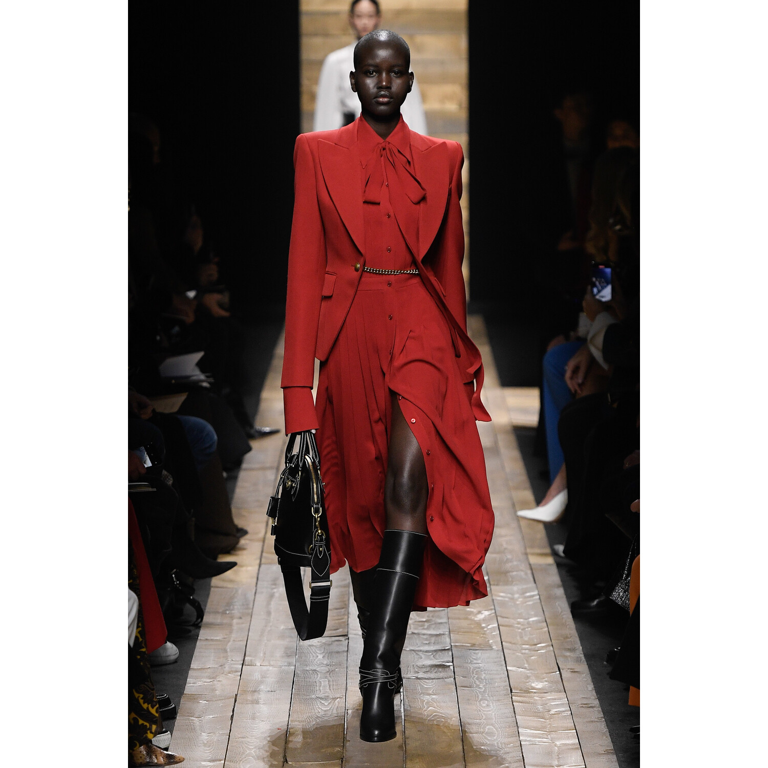 Фото Michael Kors Collection Fall 2020 Ready-to-Wear / Майкл Корс осень 2020 / Неделя моды: Нью-Йорк