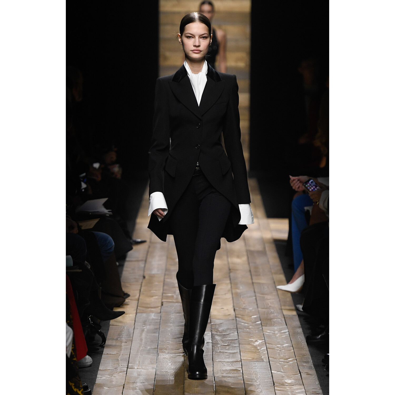 Фото Michael Kors Collection Fall 2020 Ready-to-Wear / Майкл Корс осень 2020 / Неделя моды: Нью-Йорк