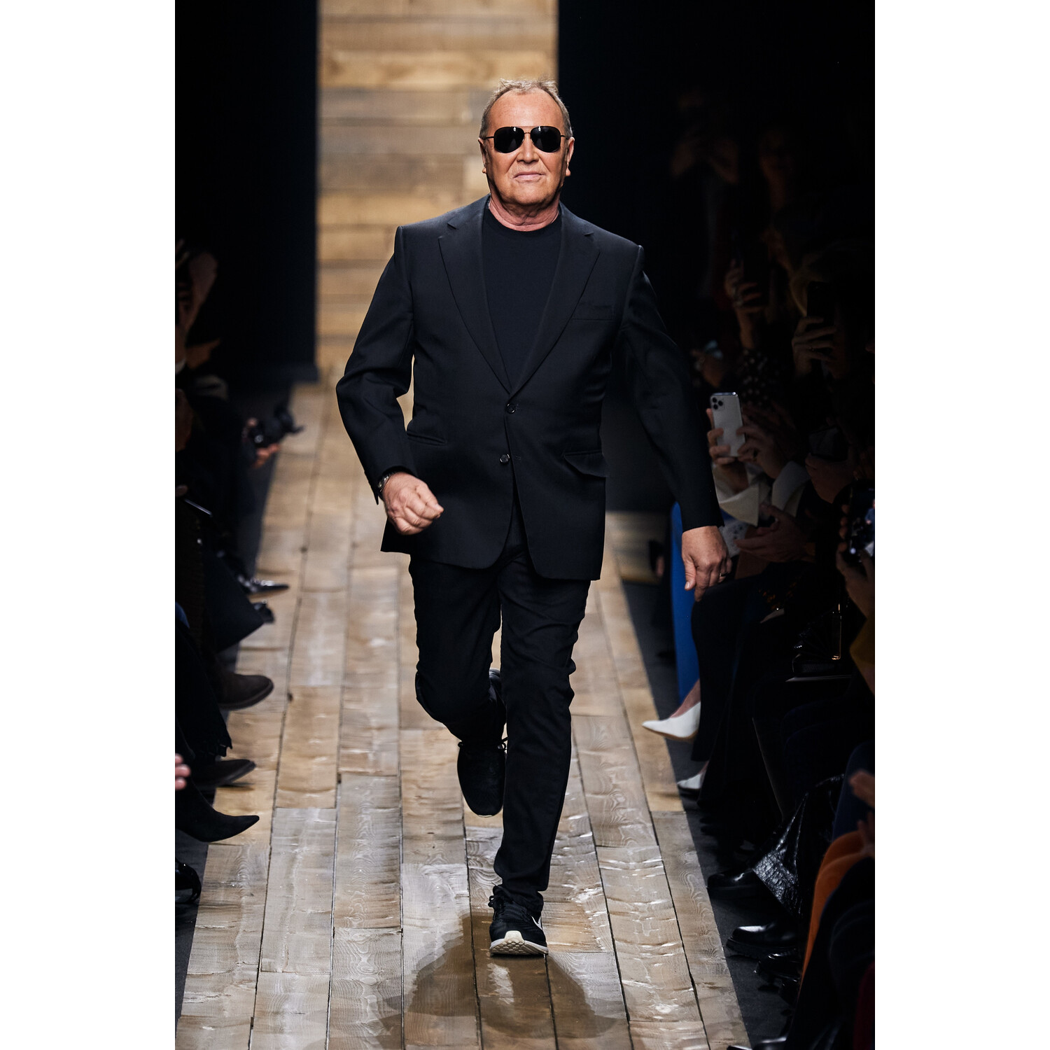 Фото Michael Kors Collection Fall 2020 Ready-to-Wear / Майкл Корс осень 2020 / Неделя моды: Нью-Йорк