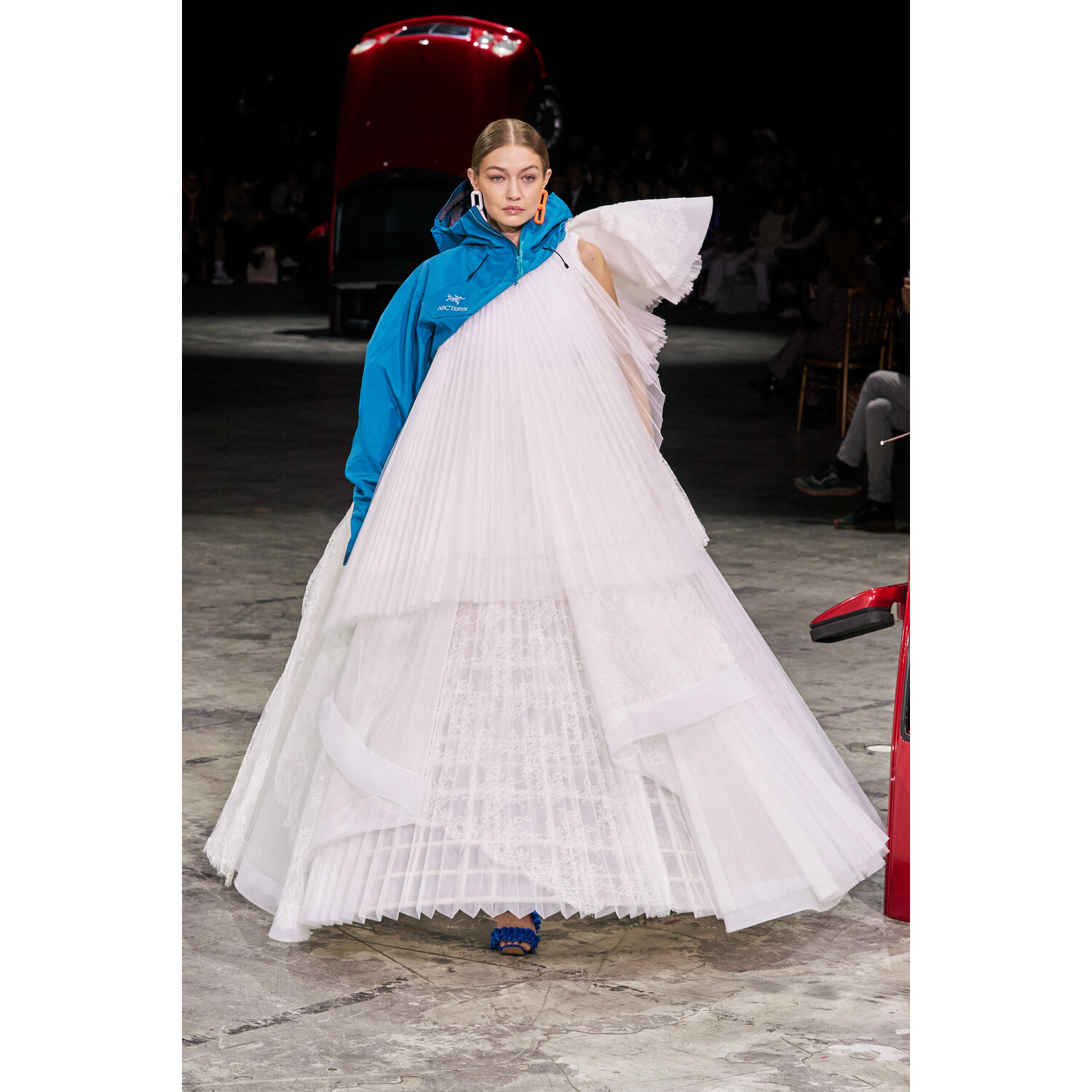 Фото Off-White Fall 2020 Ready-to-Wear / Off-White осень-зима 2020 / Неделя моды: Париж