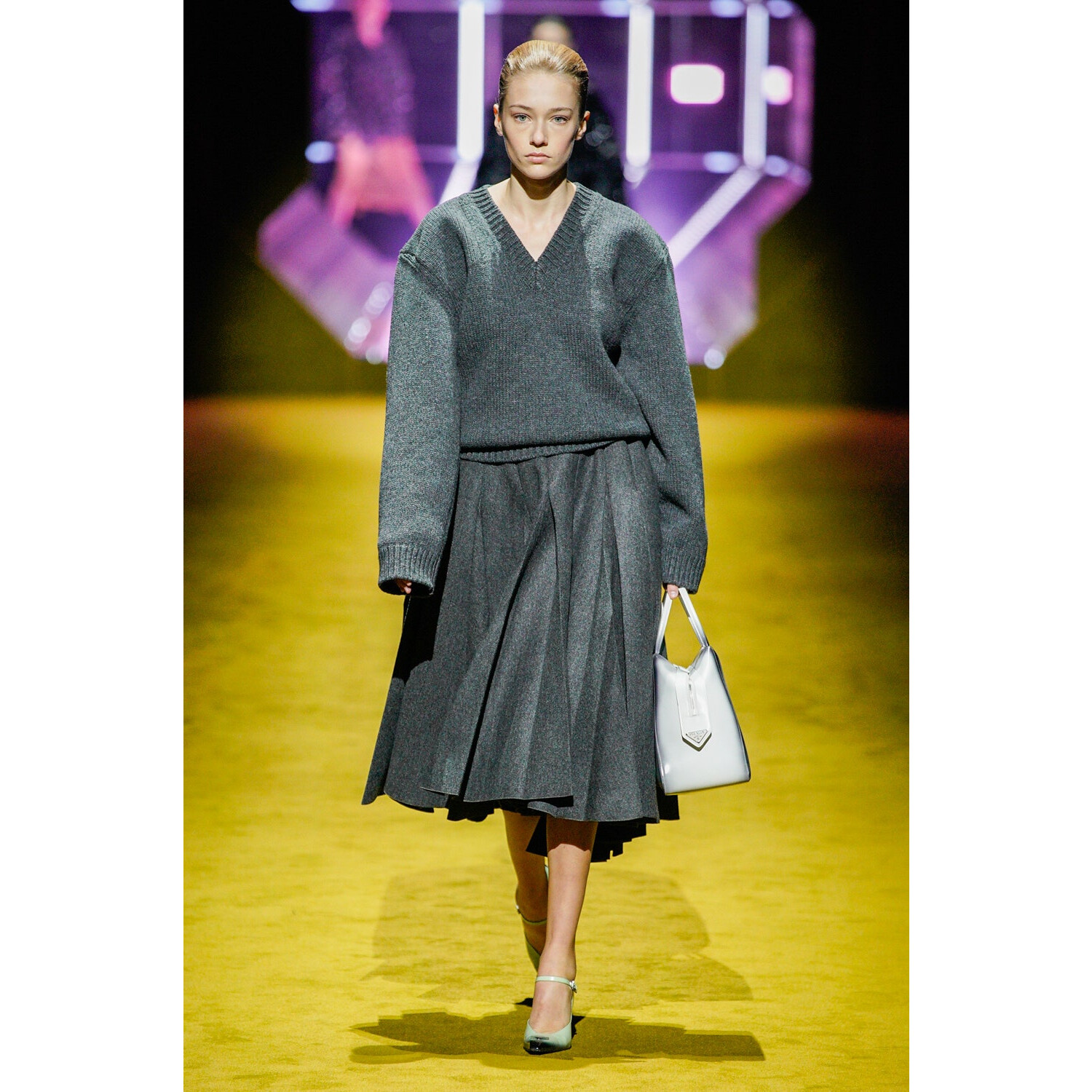 Фото Prada Fall 2022 Collection / Prada осень-зима 2022
